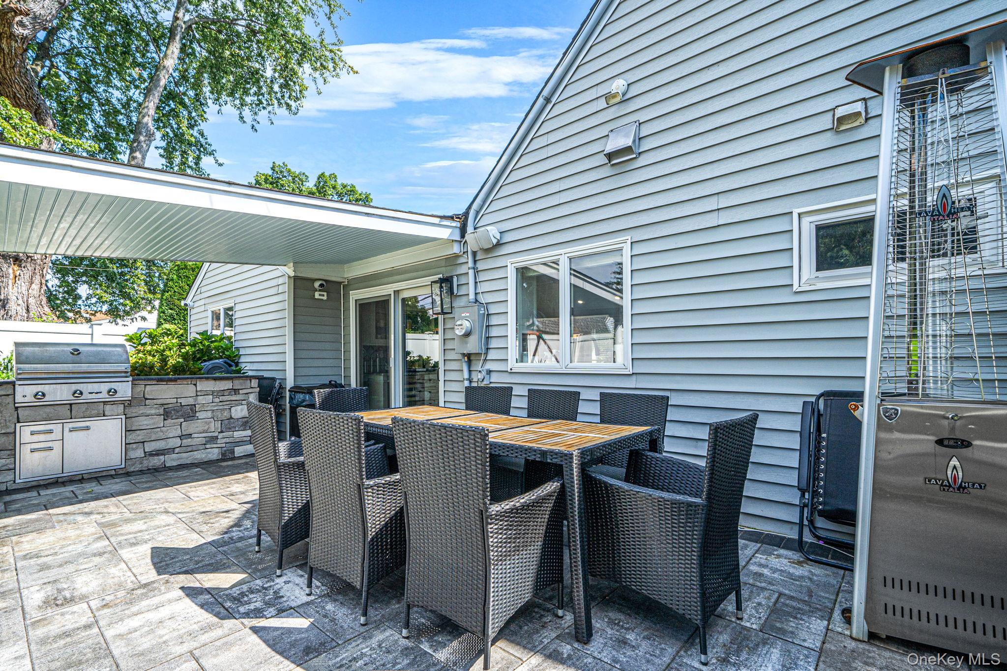  2115 Randall Avenue, East Meadow, NY, 11554 - 物件實景