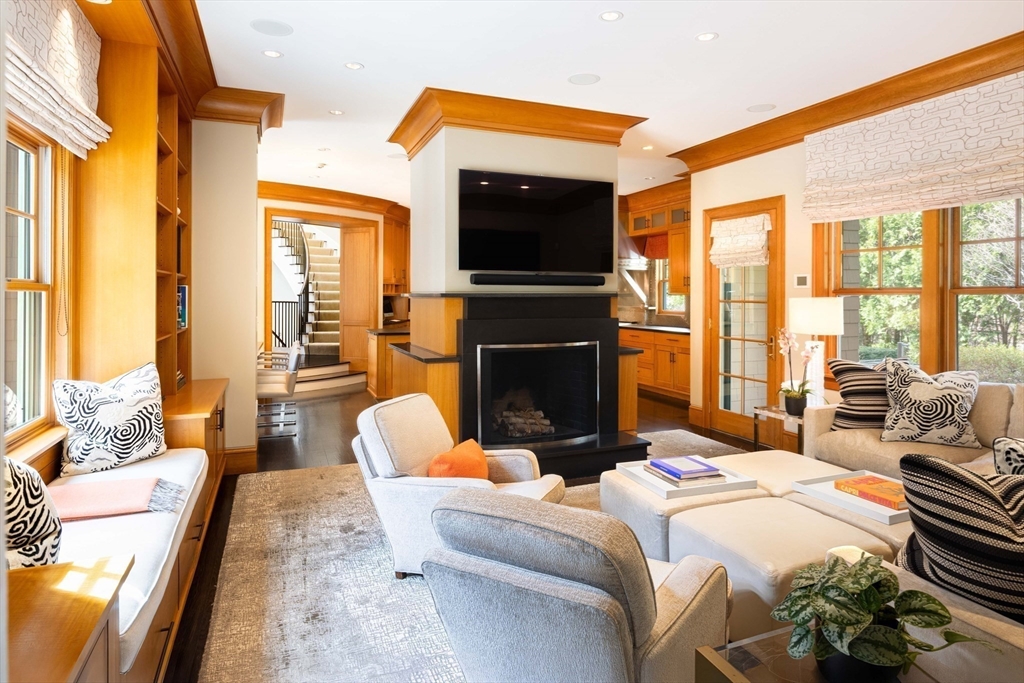 Brookline, Massachusetts, 02445, United States, 6 Bedrooms Bedrooms, ,8 BathroomsBathrooms,Residential,For Sale,1951520