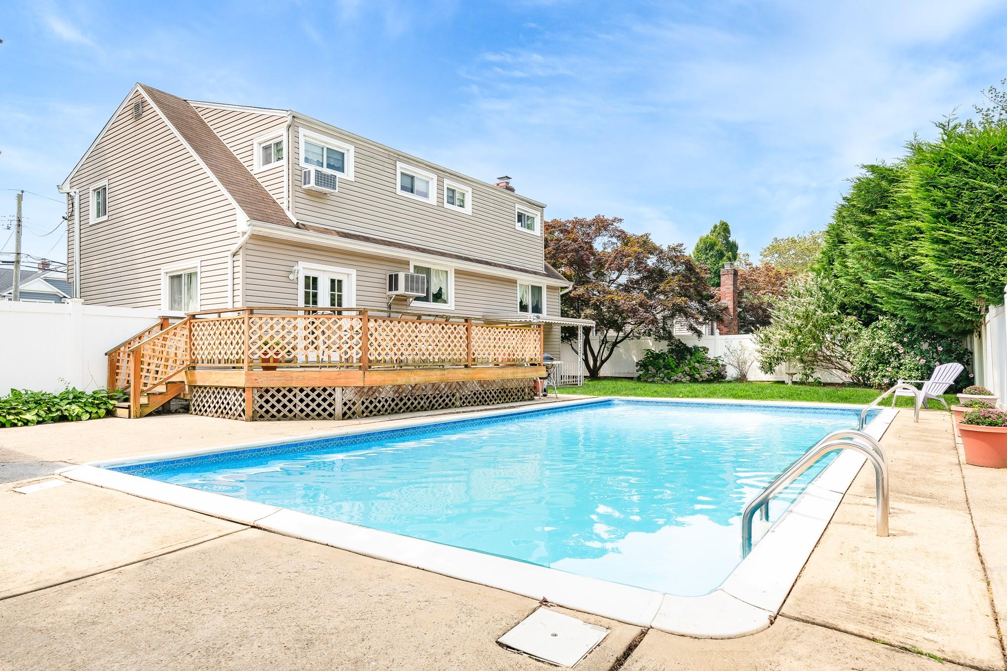 Massapequa, New York, 11758, United States, 4 Bedrooms Bedrooms, ,2 BathroomsBathrooms,Residential,For Sale,1904411