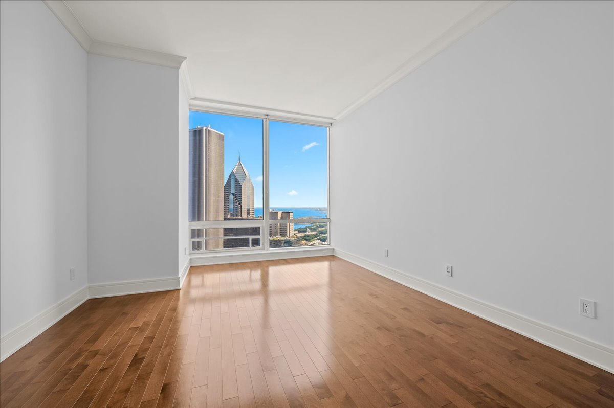 Chicago, Illinois, 60611, United States, 2 Bedrooms Bedrooms, ,3 BathroomsBathrooms,Residential,For Sale,1927398