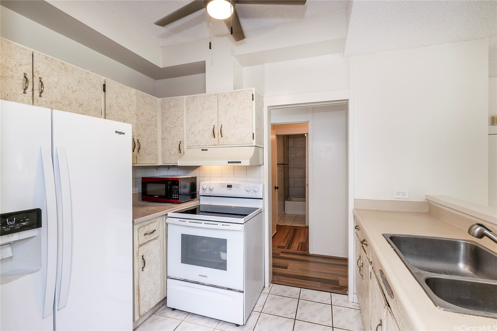 Kailua, Hawaii, 96734, United States, 3 Bedrooms Bedrooms, ,2 BathroomsBathrooms,Residential,For Sale,1906840