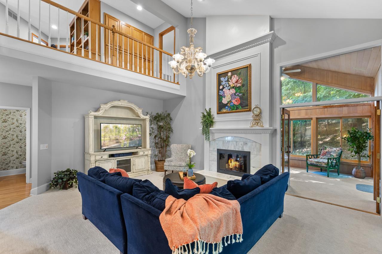 Chanhassen, Minnesota, 55317, United States, 5 Bedrooms Bedrooms, ,3 BathroomsBathrooms,Residential,For Sale,1926226