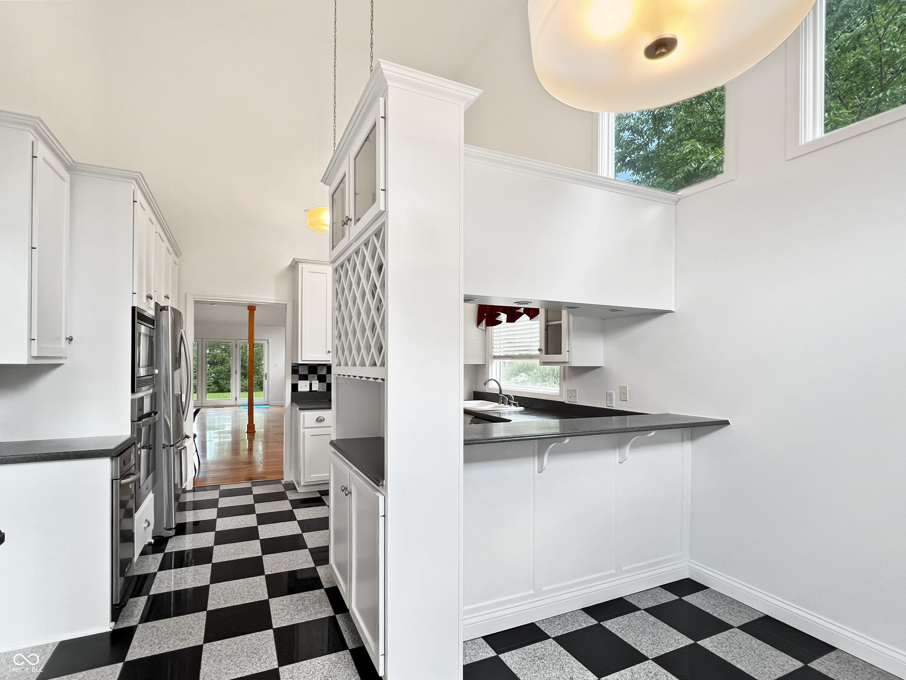 Columbus, Indiana, 47201, United States, 5 Bedrooms Bedrooms, ,6 BathroomsBathrooms,Residential,For Sale,1979621