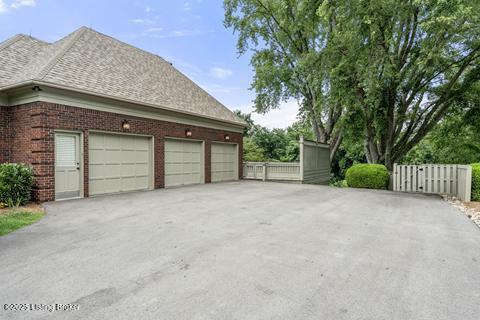 Prospect, Kentucky, 40059, United States, 6 Bedrooms Bedrooms, ,7 BathroomsBathrooms,Residential,For Sale,1901329
