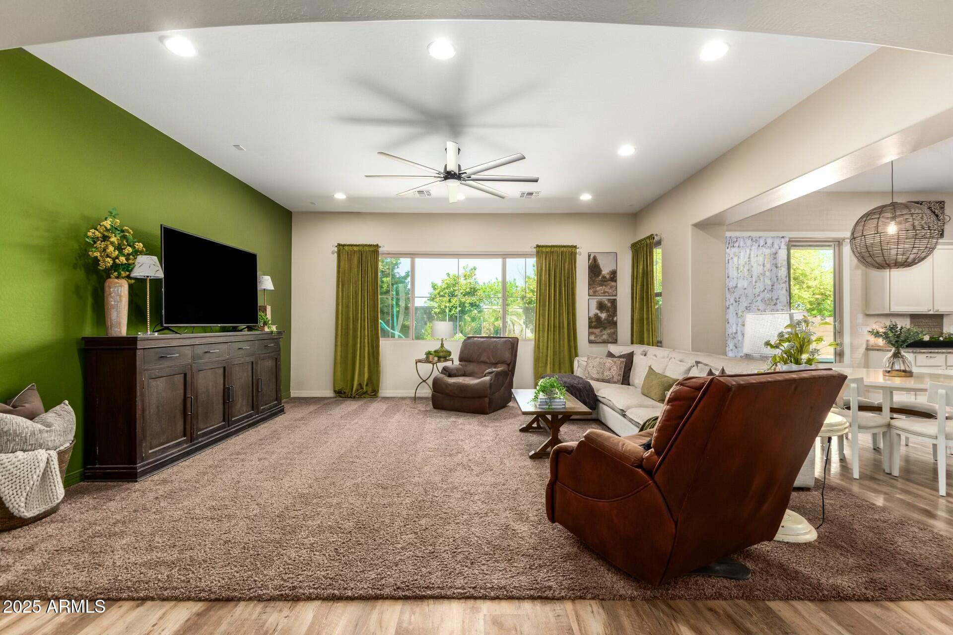 Gilbert, Arizona, 85297, United States, 4 Bedrooms Bedrooms, ,Residential,For Sale,1744665
