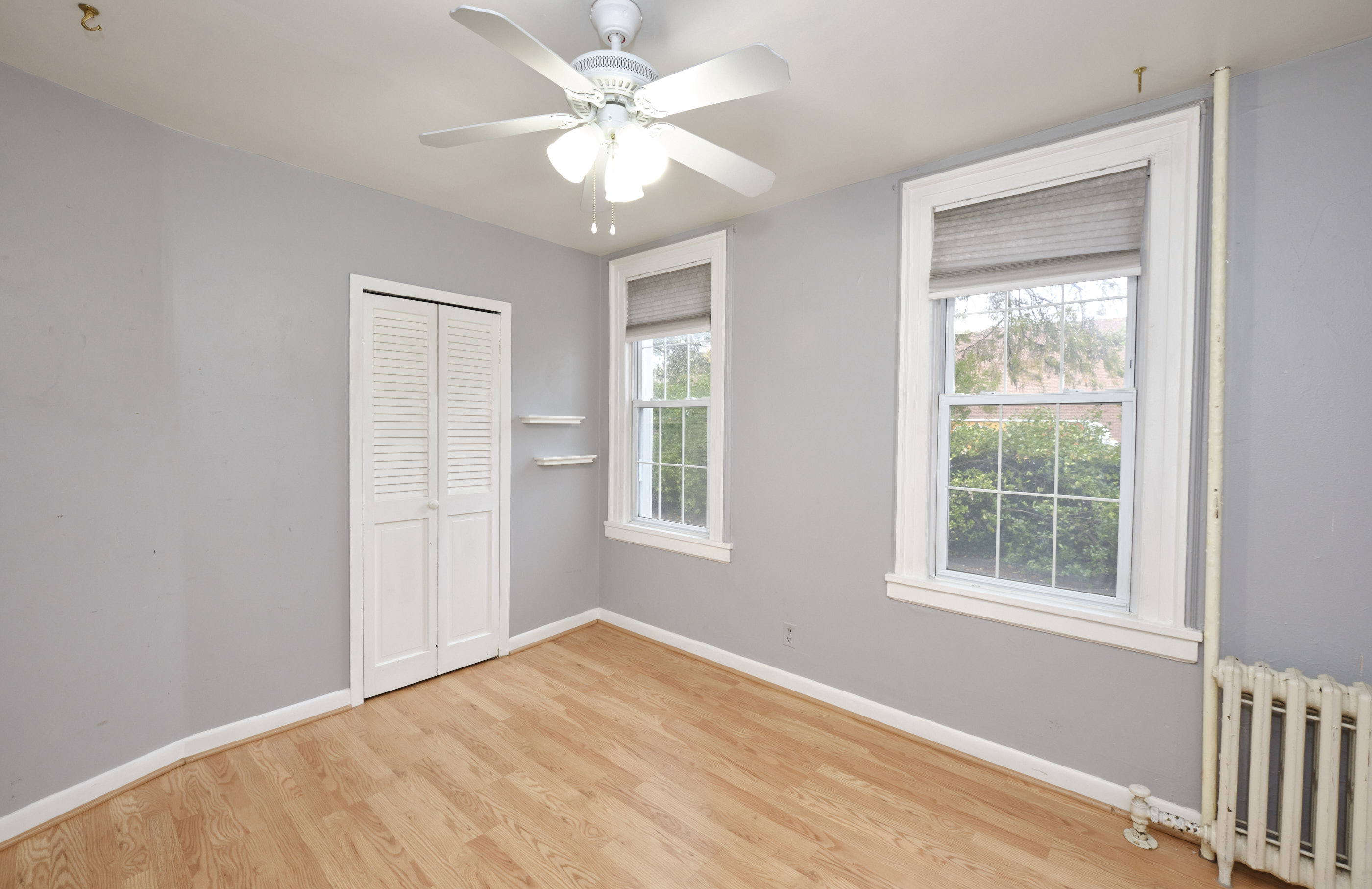 Floral Park, New York, 11001, United States, 3 Bedrooms Bedrooms, ,1 BathroomBathrooms,Residential,For Sale,1988885