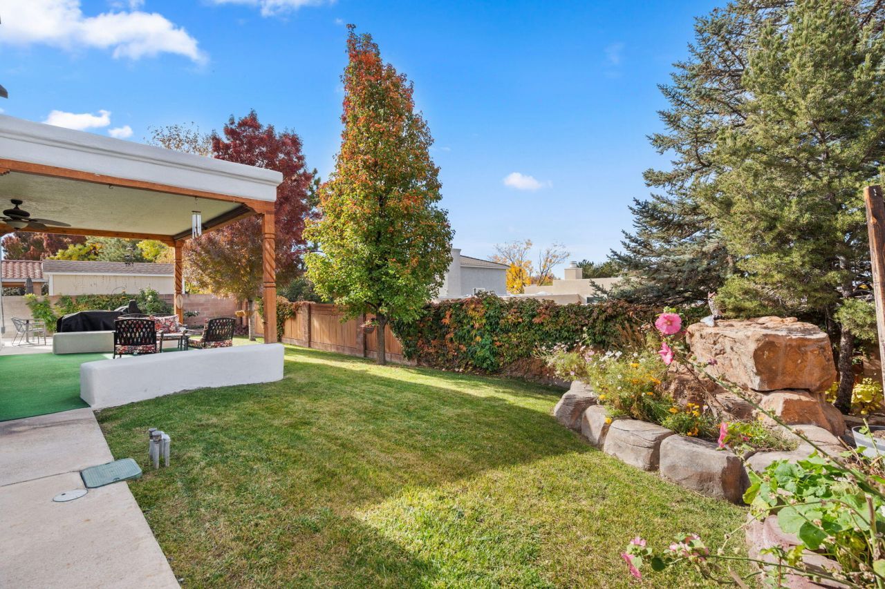 Albuquerque, New Mexico, 87122, United States, 3 Bedrooms Bedrooms, ,2 BathroomsBathrooms,Residential,For Sale,1992964