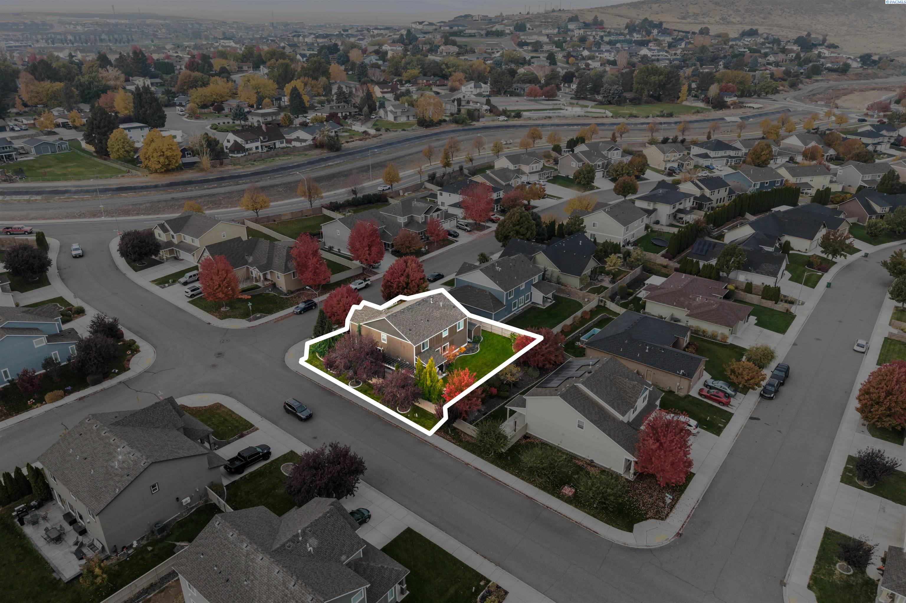 Kennewick, Washington, 99338, United States, 4 Bedrooms Bedrooms, ,3 BathroomsBathrooms,Residential,For Sale,1982934