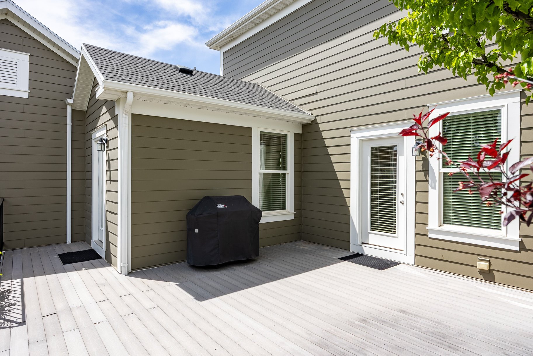  Rare North Shore Gem on One of Daybreak