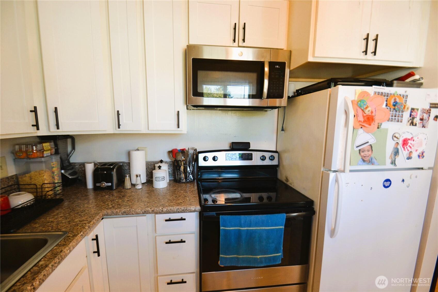 SEATTLE, Washington, 98106, United States, ,Residential,For Sale,1875654
