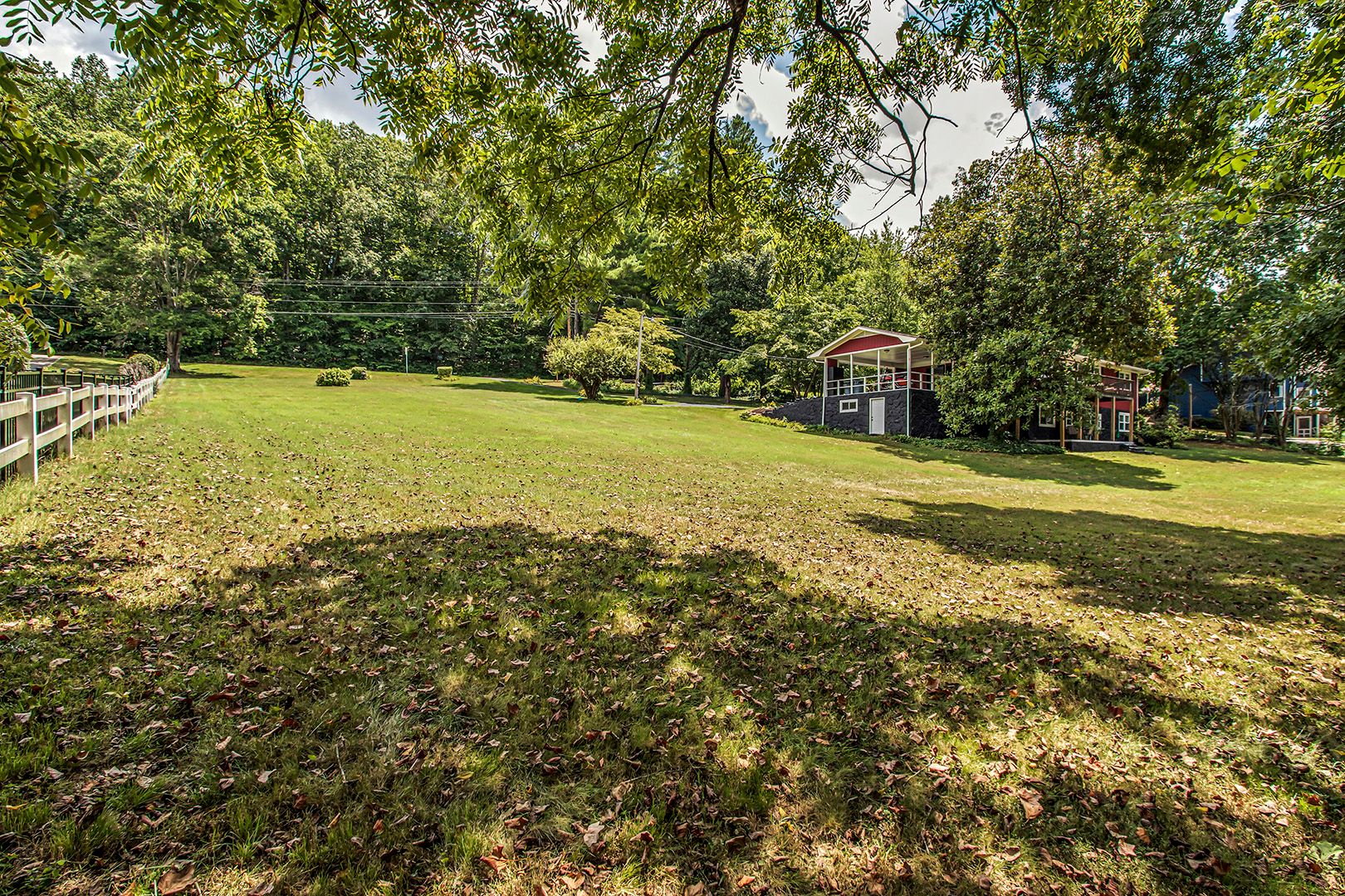 Harriman, Tennessee, 37748, United States, 3 Bedrooms Bedrooms, ,3 BathroomsBathrooms,Residential,For Sale,2011405