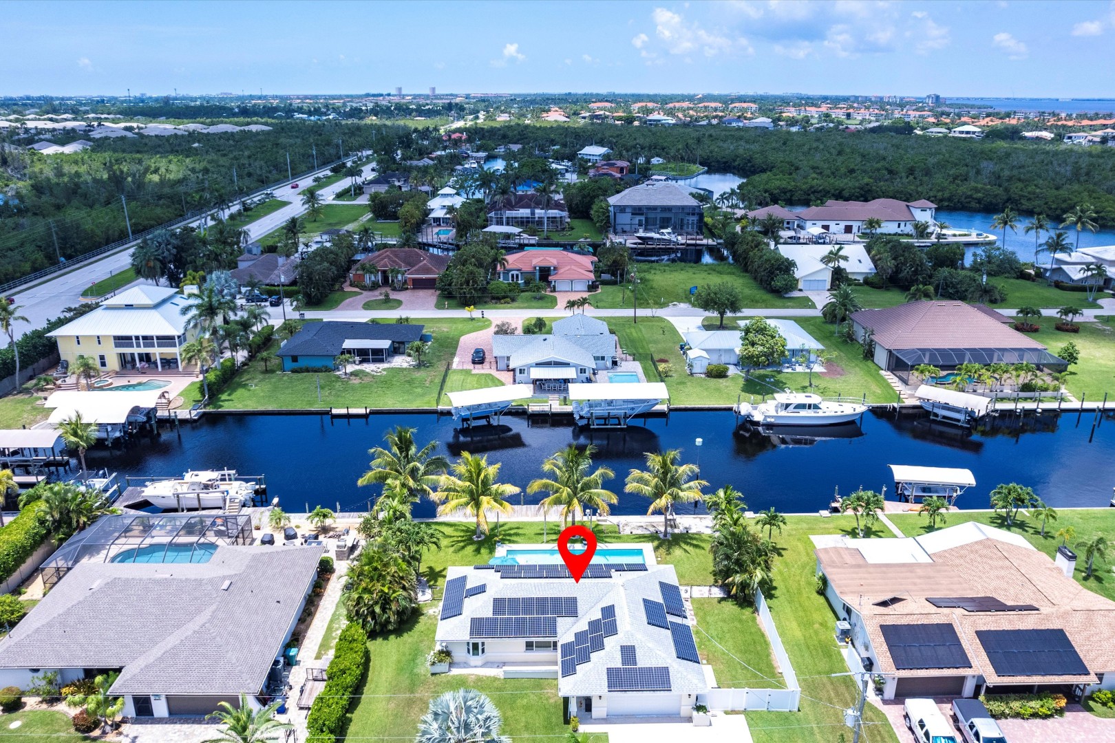 Fort Myers, Florida, 33919, United States, 3 Bedrooms Bedrooms, ,2 BathroomsBathrooms,Residential,For Sale,1935078