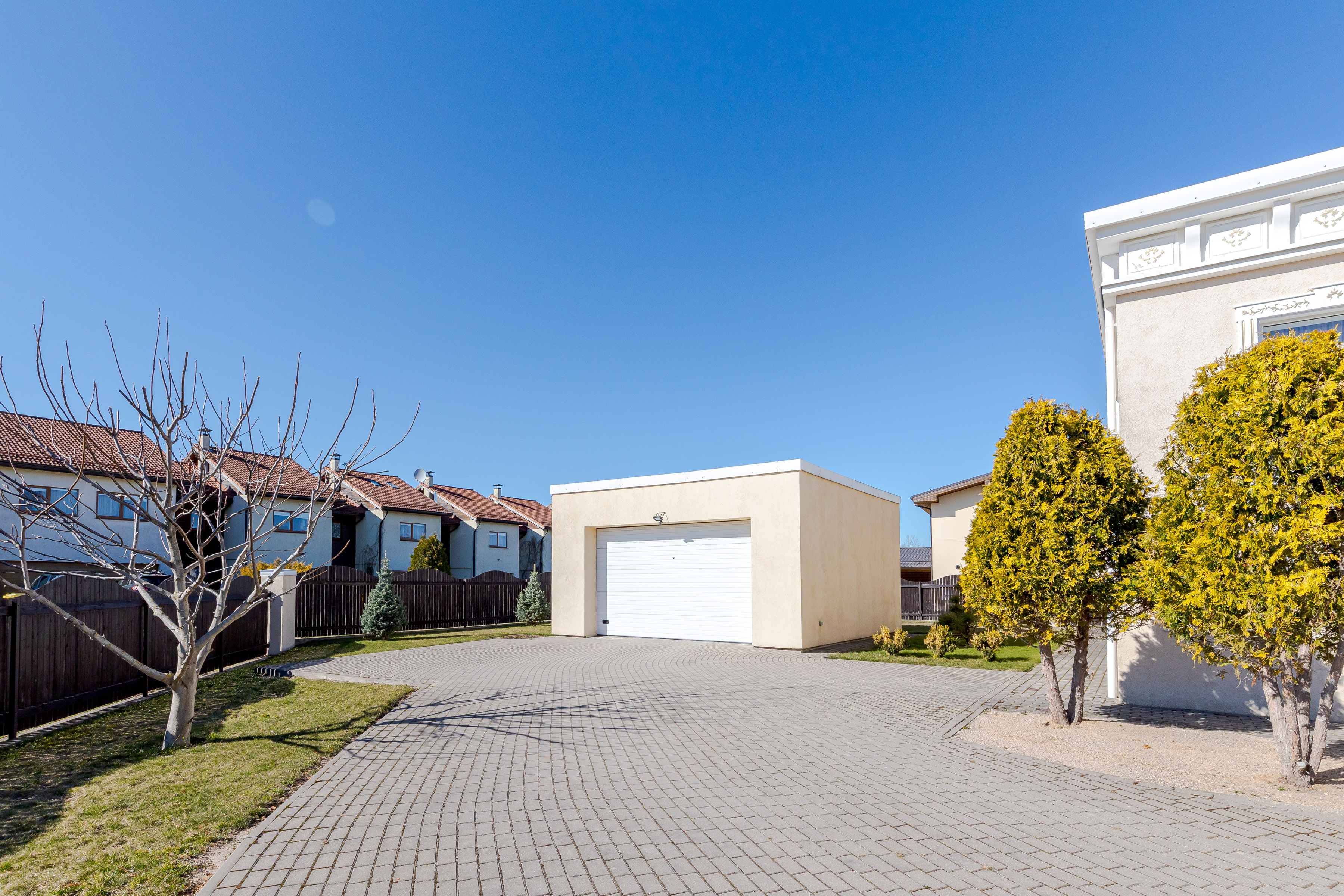 Classically styled private house in Marupe - 物件實景