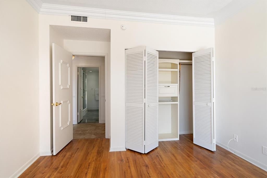 Belleair, Florida, 33756, United States, 2 Bedrooms Bedrooms, ,2 BathroomsBathrooms,Residential,For Sale,1993557