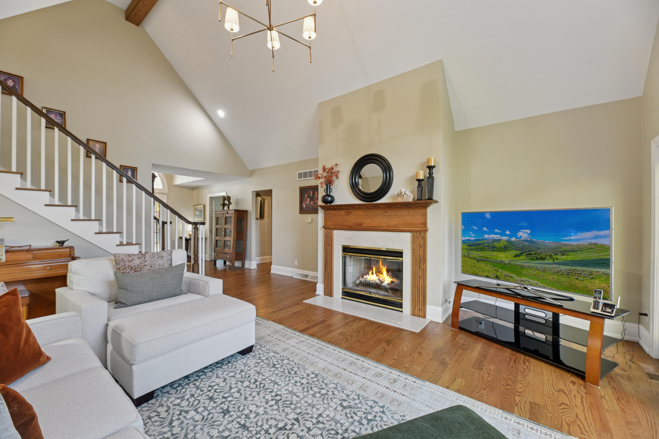 Long Beach, Indiana, 46360, United States, 4 Bedrooms Bedrooms, ,4 BathroomsBathrooms,Residential,For Sale,1989187