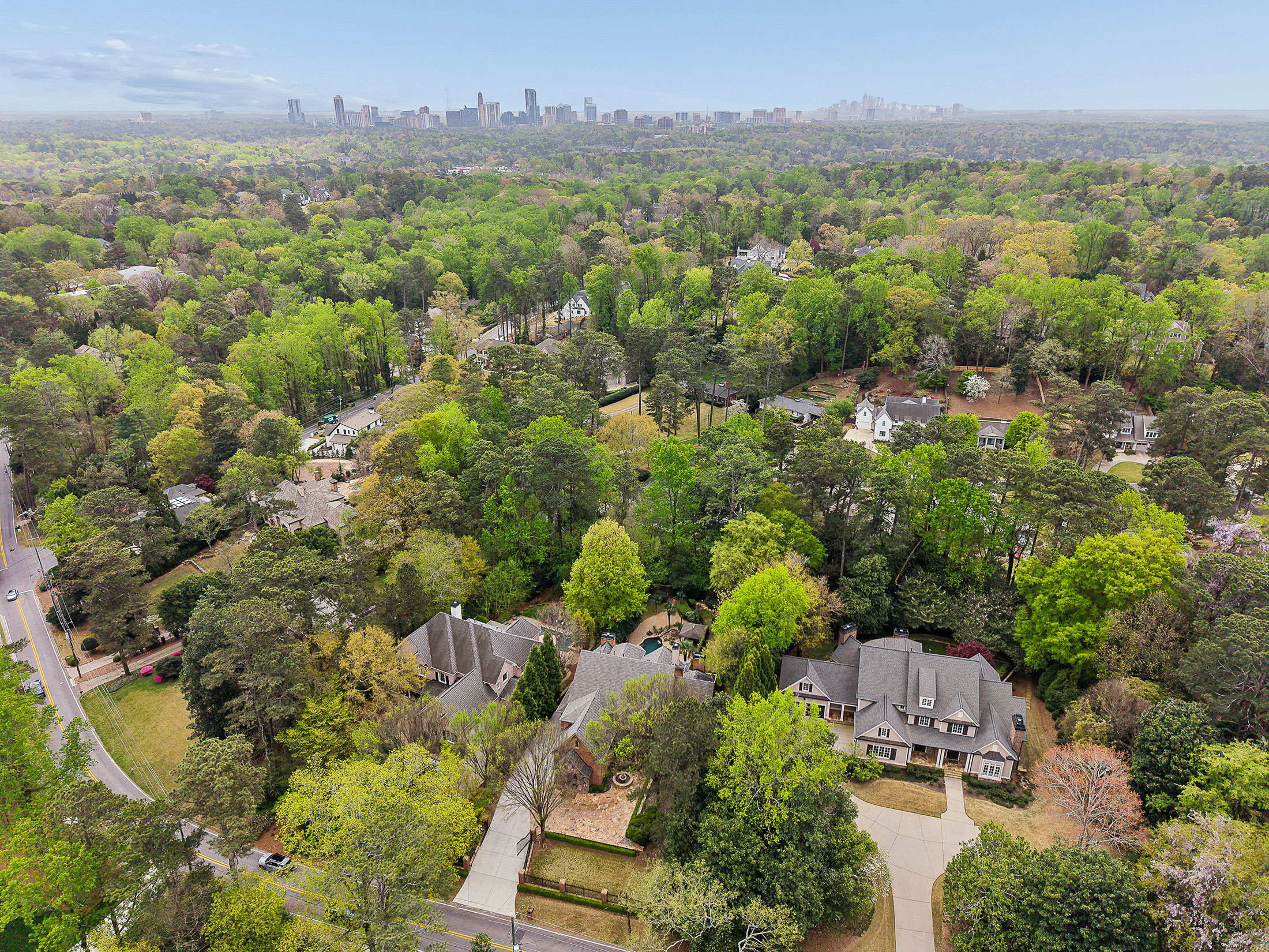  Exquisite Gated Brick and Stone Estate in Sought-after Chastain Park Area - 物件實景