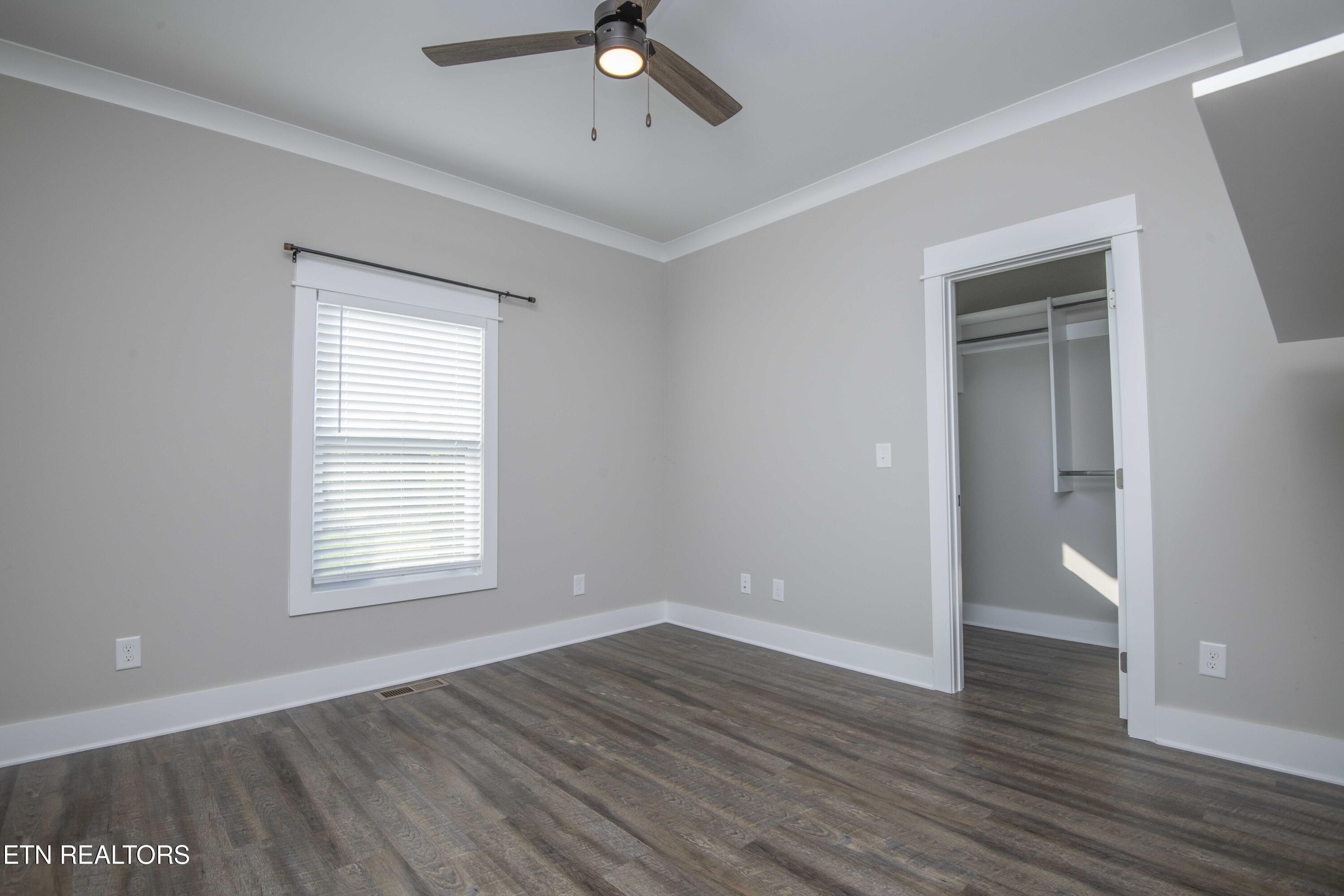 Loudon, Tennessee, 37774, United States, 3 Bedrooms Bedrooms, ,2 BathroomsBathrooms,Residential,For Sale,1879743