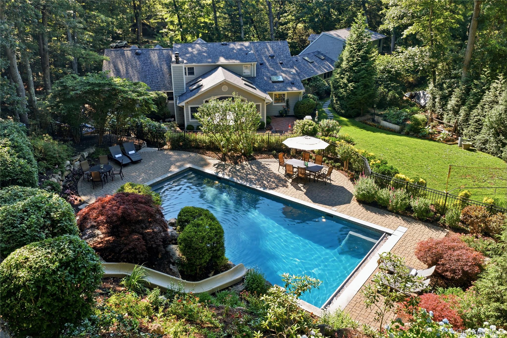  31 Crosby Place, Cold Spring Harbor, NY, 11724 - 物件實景