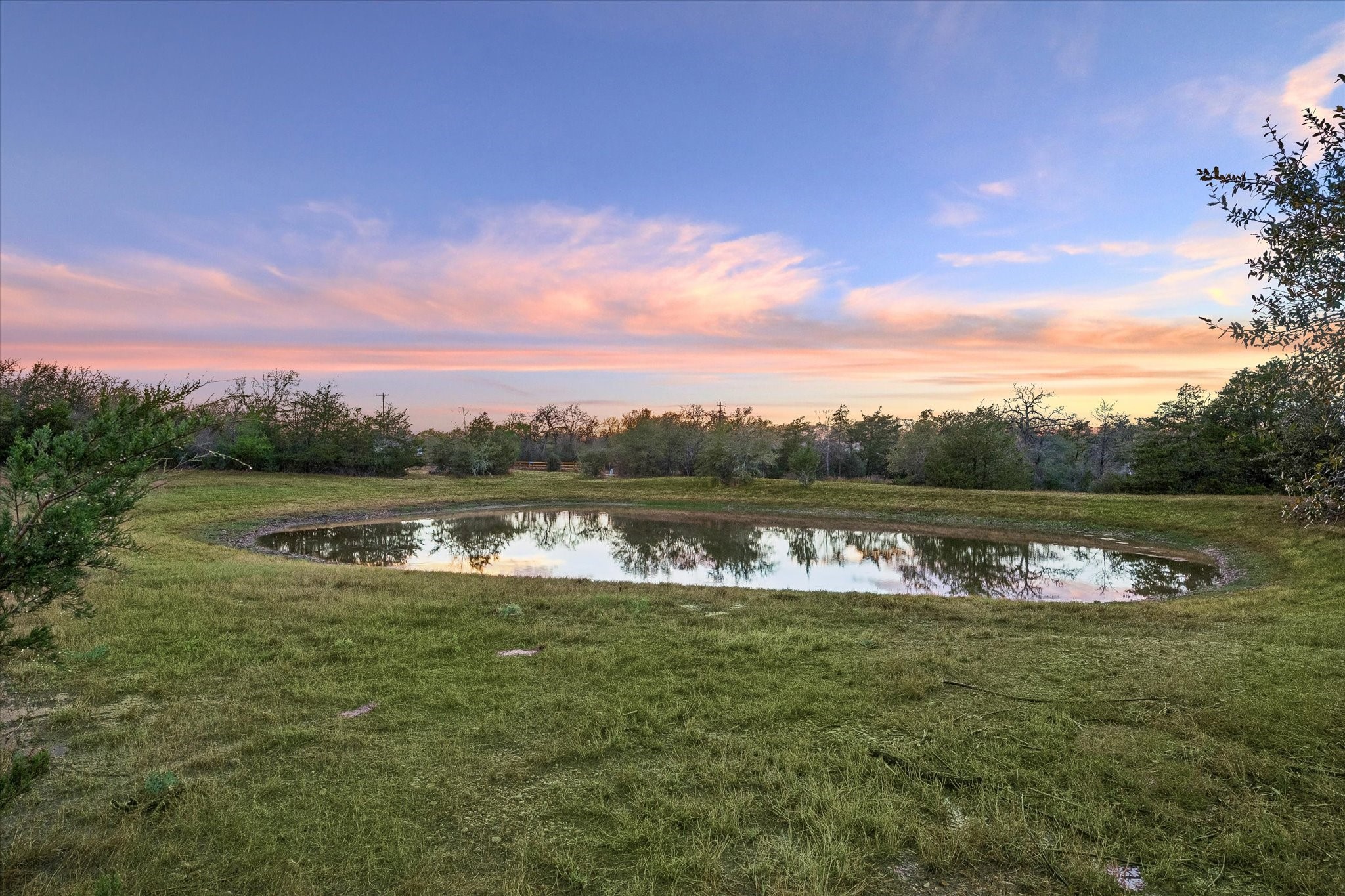  895 S Weyand Road - 物件實景