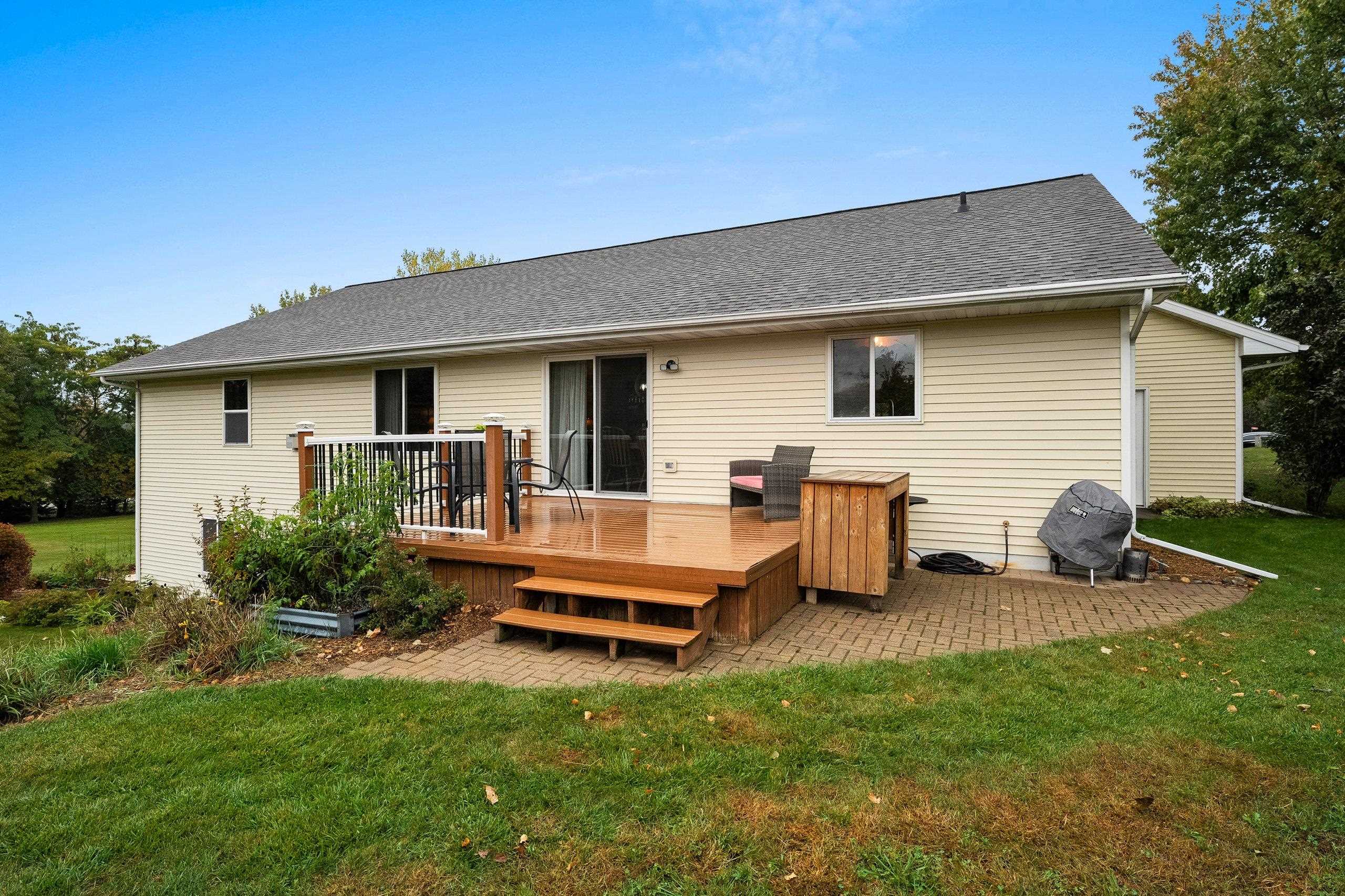 SOBIESKI, Wisconsin, 54171, United States, 5 Bedrooms Bedrooms, ,3 BathroomsBathrooms,Residential,For Sale,1965395