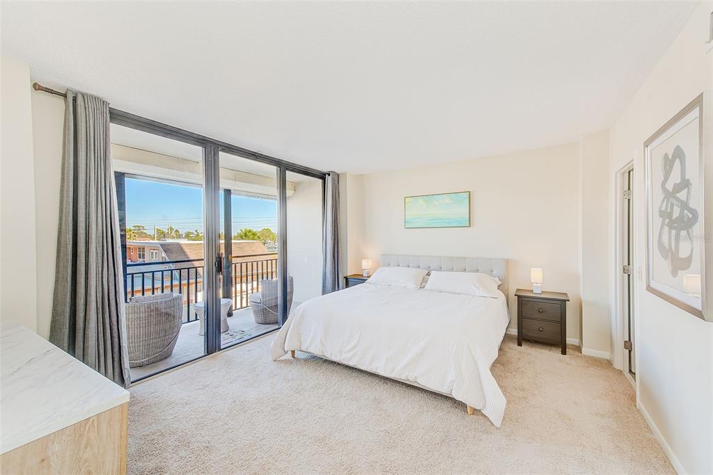 St Pete Beach, Florida, 33706, United States, 2 Bedrooms Bedrooms, ,2 BathroomsBathrooms,Residential,For Sale,1987564