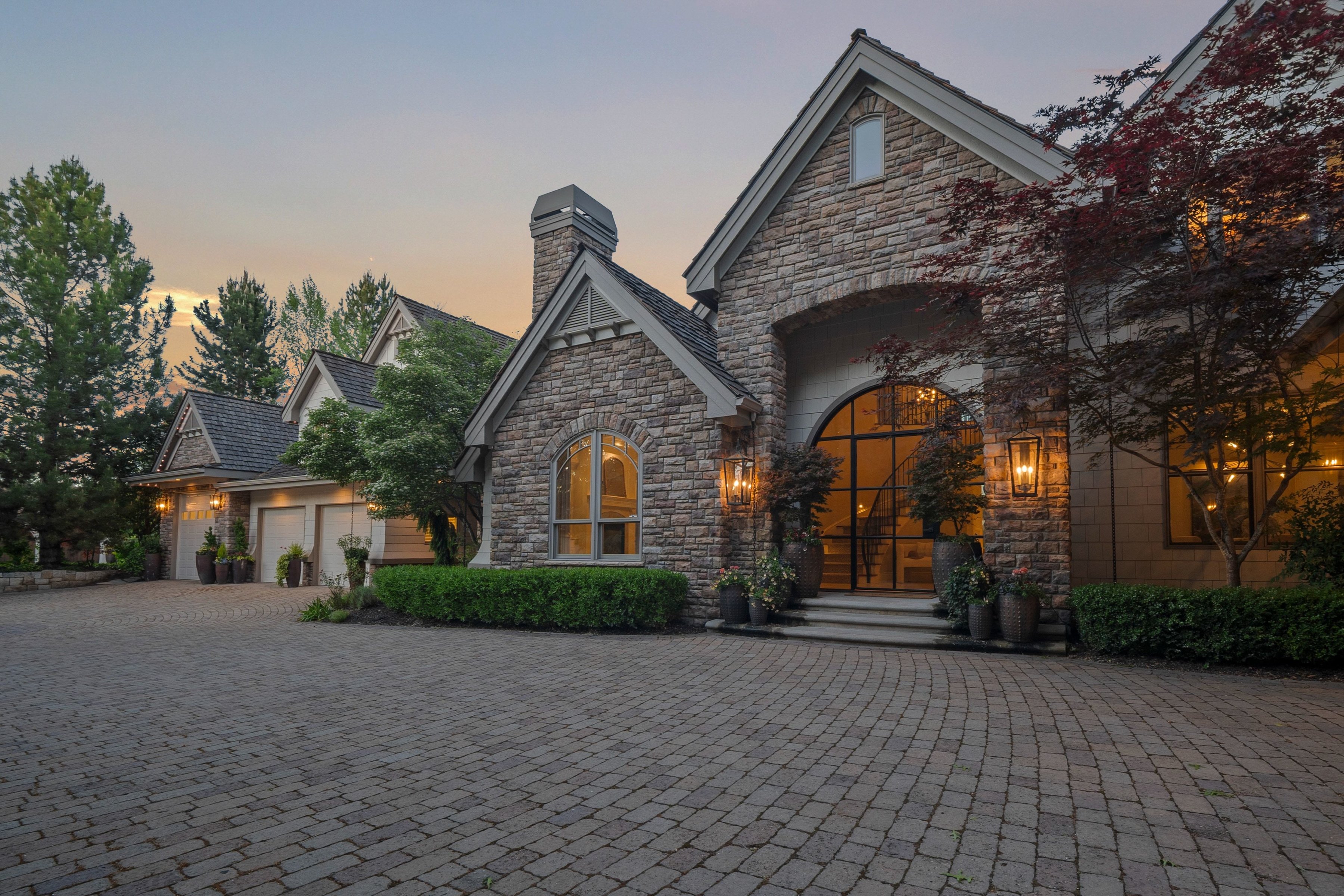  Gated Waterfront Luxury in Eagle’s Prestigious Pointe at Two Rivers - 物件實景