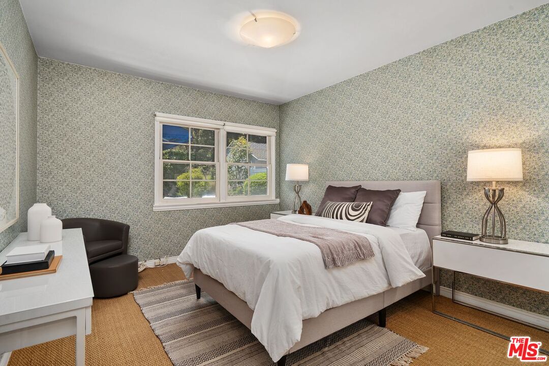 Los Angeles, California, 90049, United States, 3 Bedrooms Bedrooms, ,3 BathroomsBathrooms,Residential,For Sale,1902649