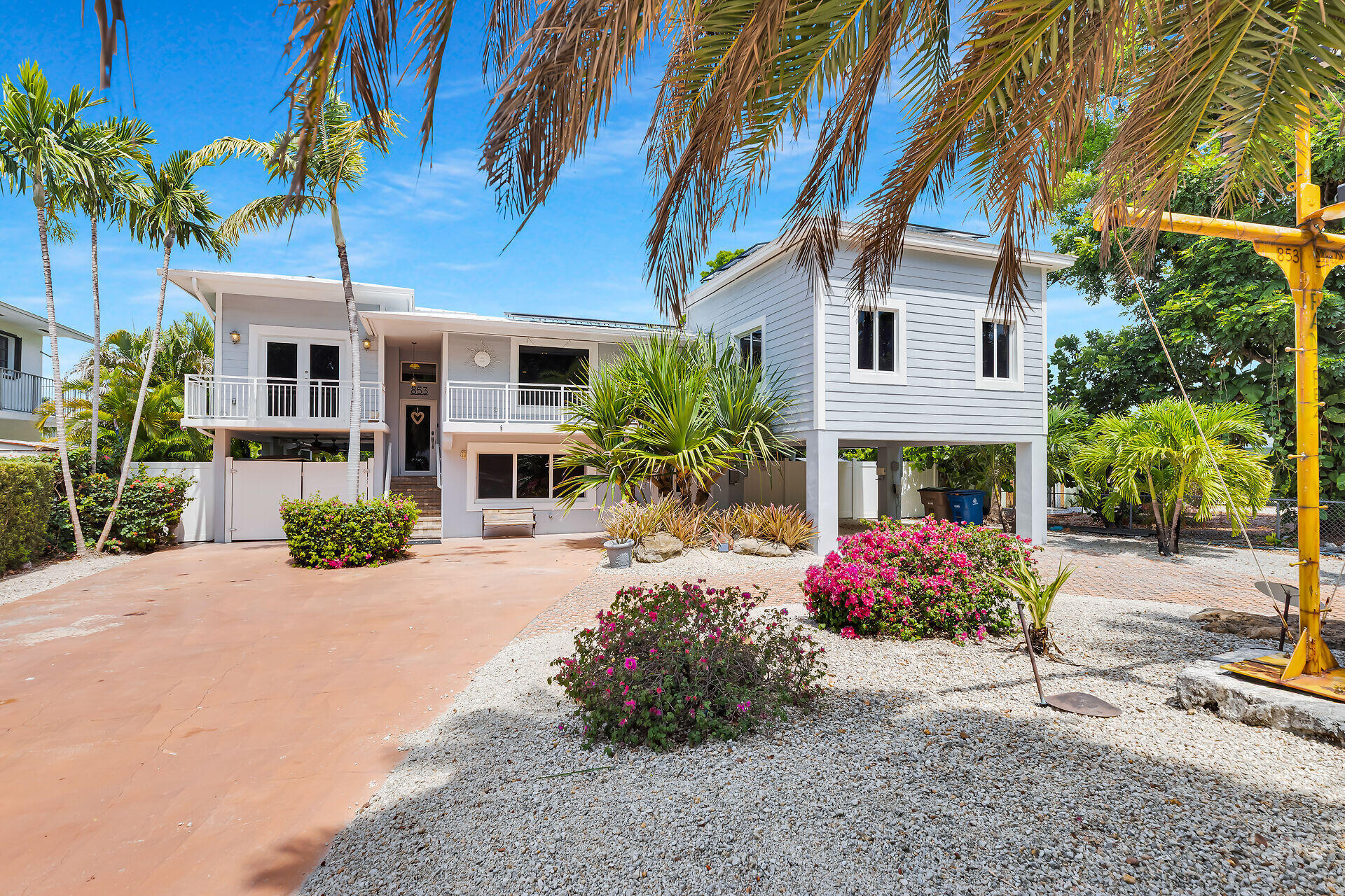 KEY LARGO, Florida, 33037, United States, 4 Bedrooms Bedrooms, ,3 BathroomsBathrooms,Residential,For Sale,1838577