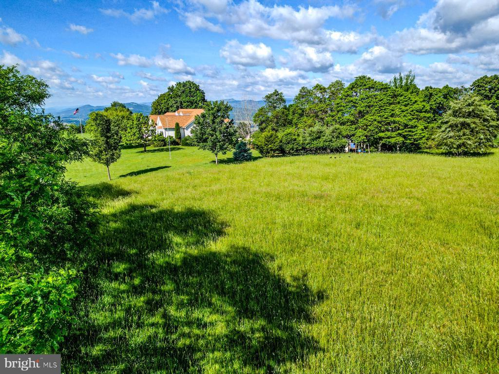 Petersburg, West Virginia, 26847, United States, 3 Bedrooms Bedrooms, ,3 BathroomsBathrooms,Residential,For Sale,1891078
