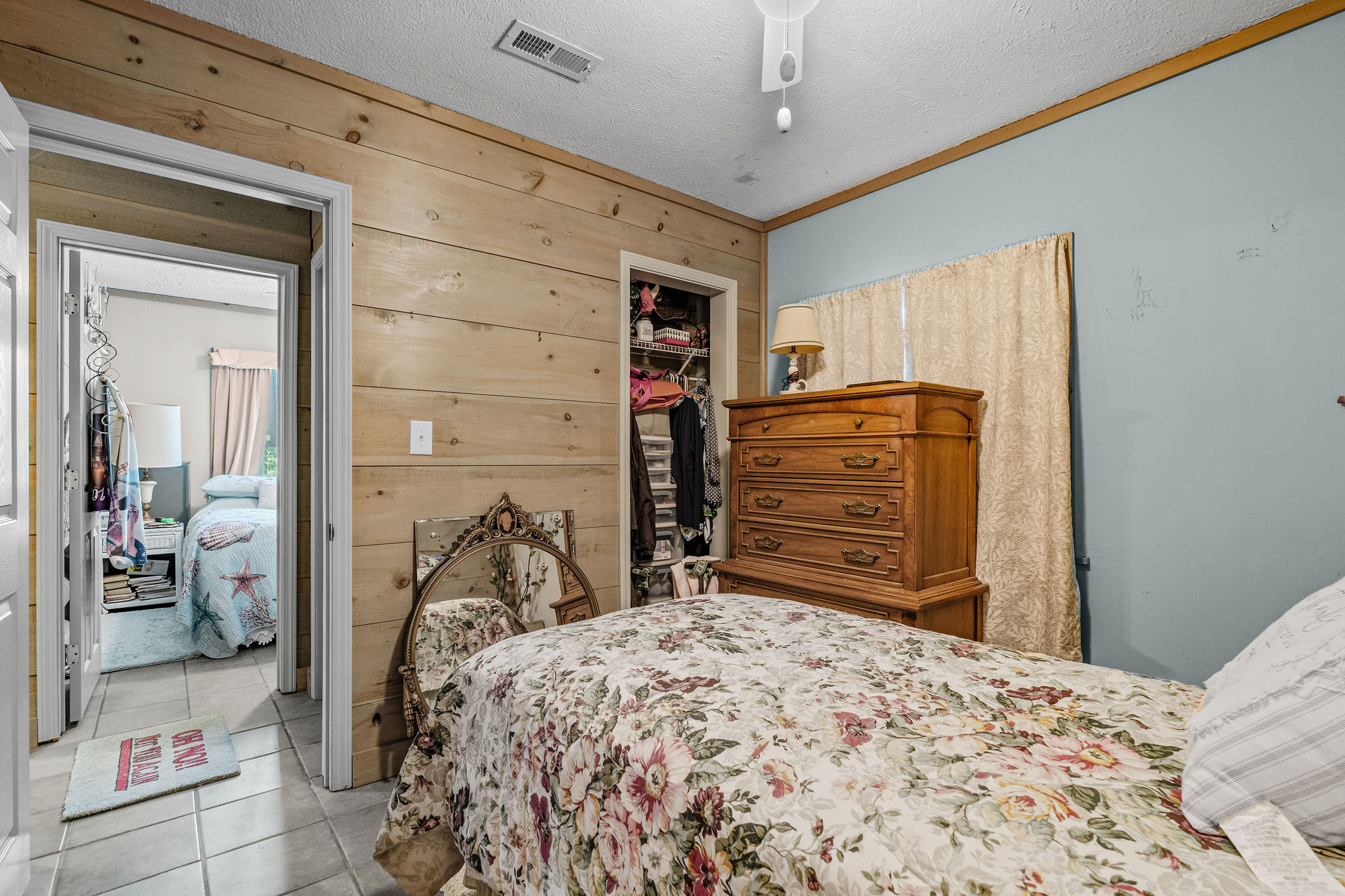 Dandridge, Tennessee, 37725, United States, 2 Bedrooms Bedrooms, ,2 BathroomsBathrooms,Residential,For Sale,1928860