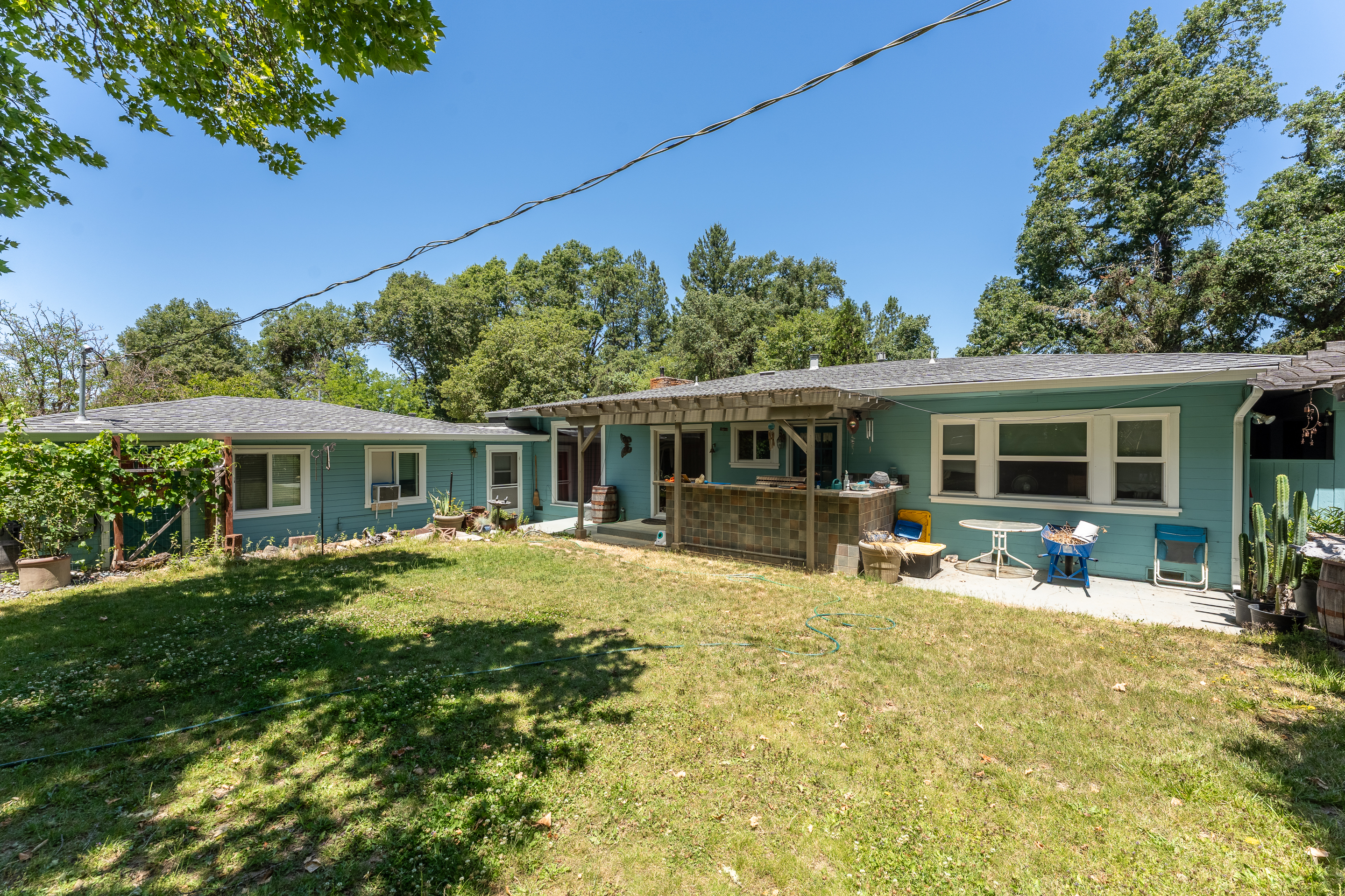 Willits, California, 95490, United States, 3 Bedrooms Bedrooms, ,2 BathroomsBathrooms,Residential,For Sale,1883434