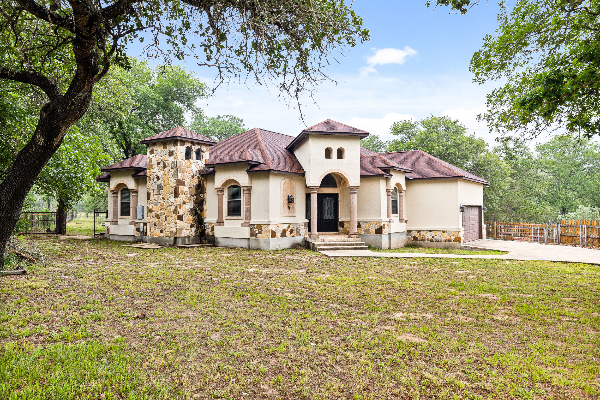 La Vernia, Texas, 78121, United States, 3 Bedrooms Bedrooms, ,Residential,For Sale,1943092