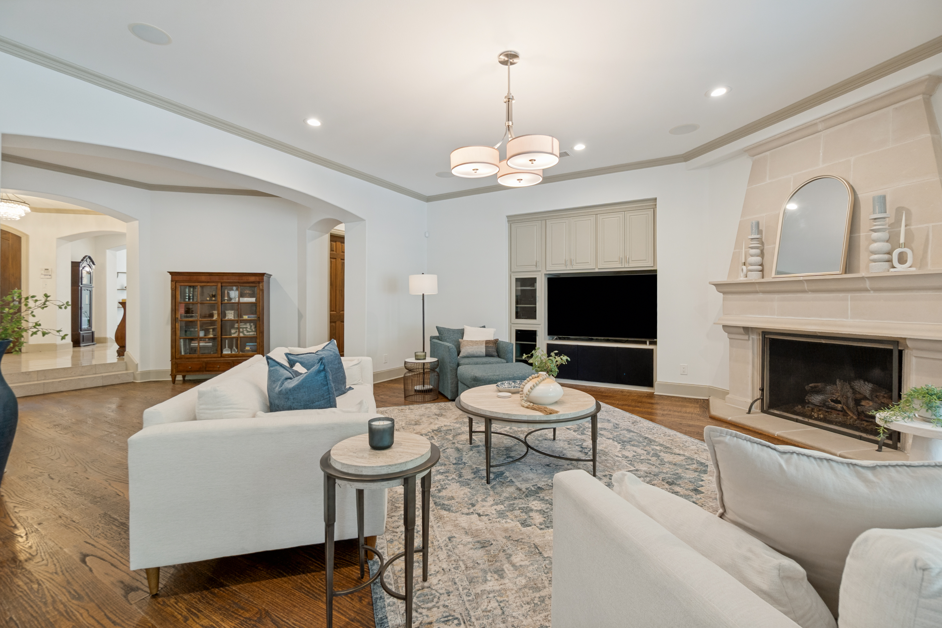  Updated European Transitional in the heart of Preston Hollow - 物件實景