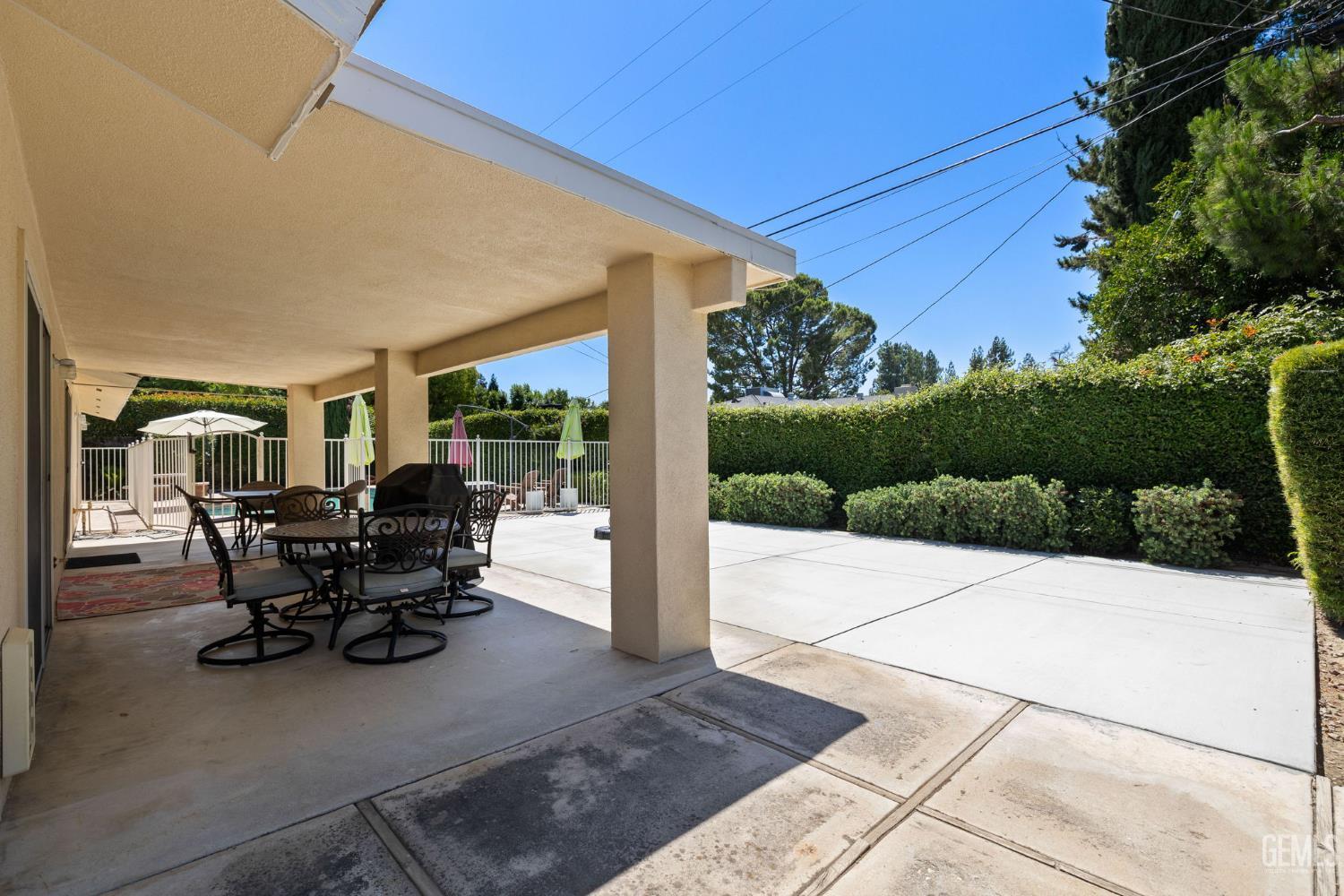 Bakersfield, California, 93309, United States, 3 Bedrooms Bedrooms, ,3 BathroomsBathrooms,Residential,For Sale,1882535