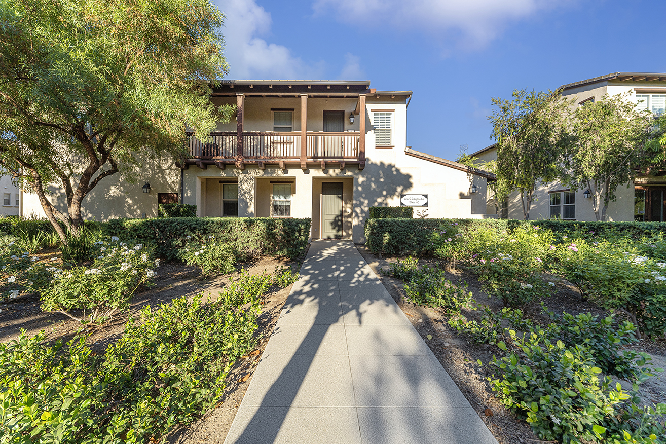 Ontario, California, 91761, United States, 2 Bedrooms Bedrooms, ,2 BathroomsBathrooms,Residential,For Sale,1928466