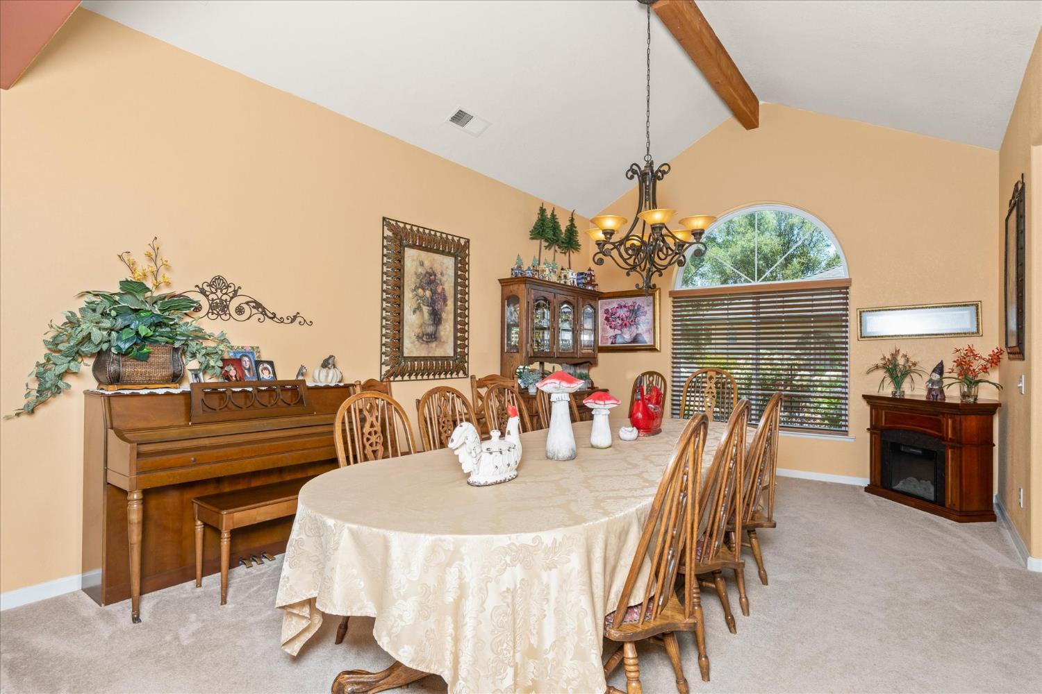 Coarsegold, California, 93614, United States, 4 Bedrooms Bedrooms, ,3 BathroomsBathrooms,Residential,For Sale,1993908