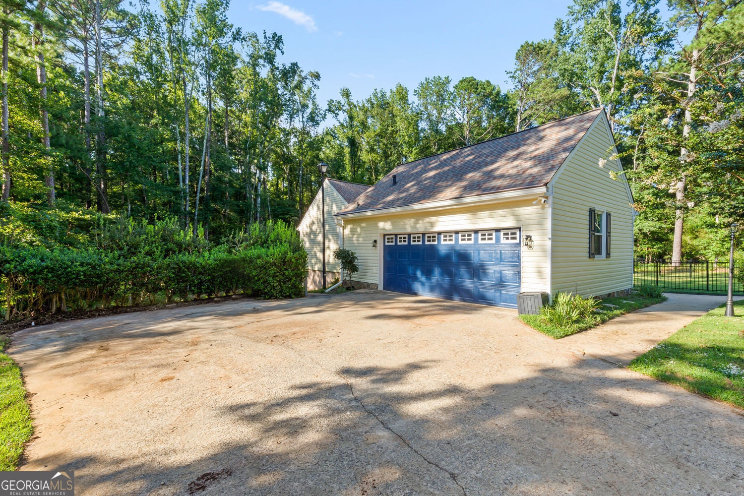 Fayetteville, Georgia, 30215, United States, 5 Bedrooms Bedrooms, ,3 BathroomsBathrooms,Residential,For Sale,1908173