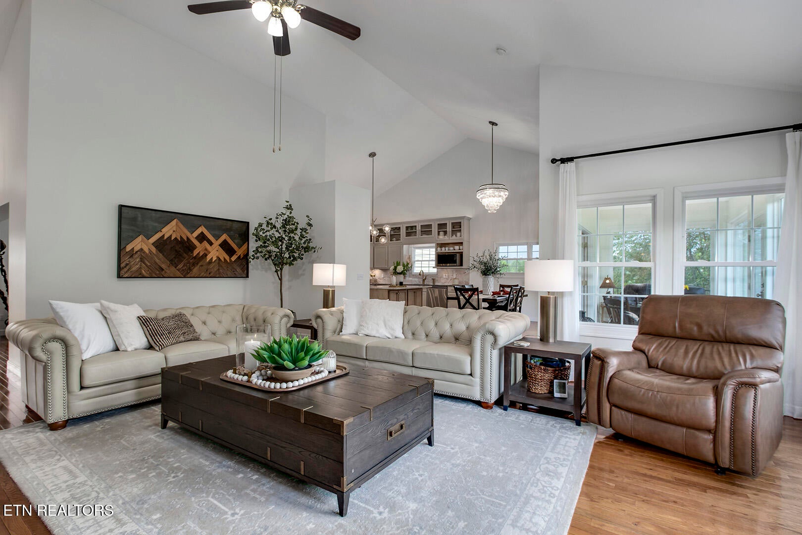 Harriman, Tennessee, 37748, United States, 3 Bedrooms Bedrooms, ,3 BathroomsBathrooms,Residential,For Sale,2011822