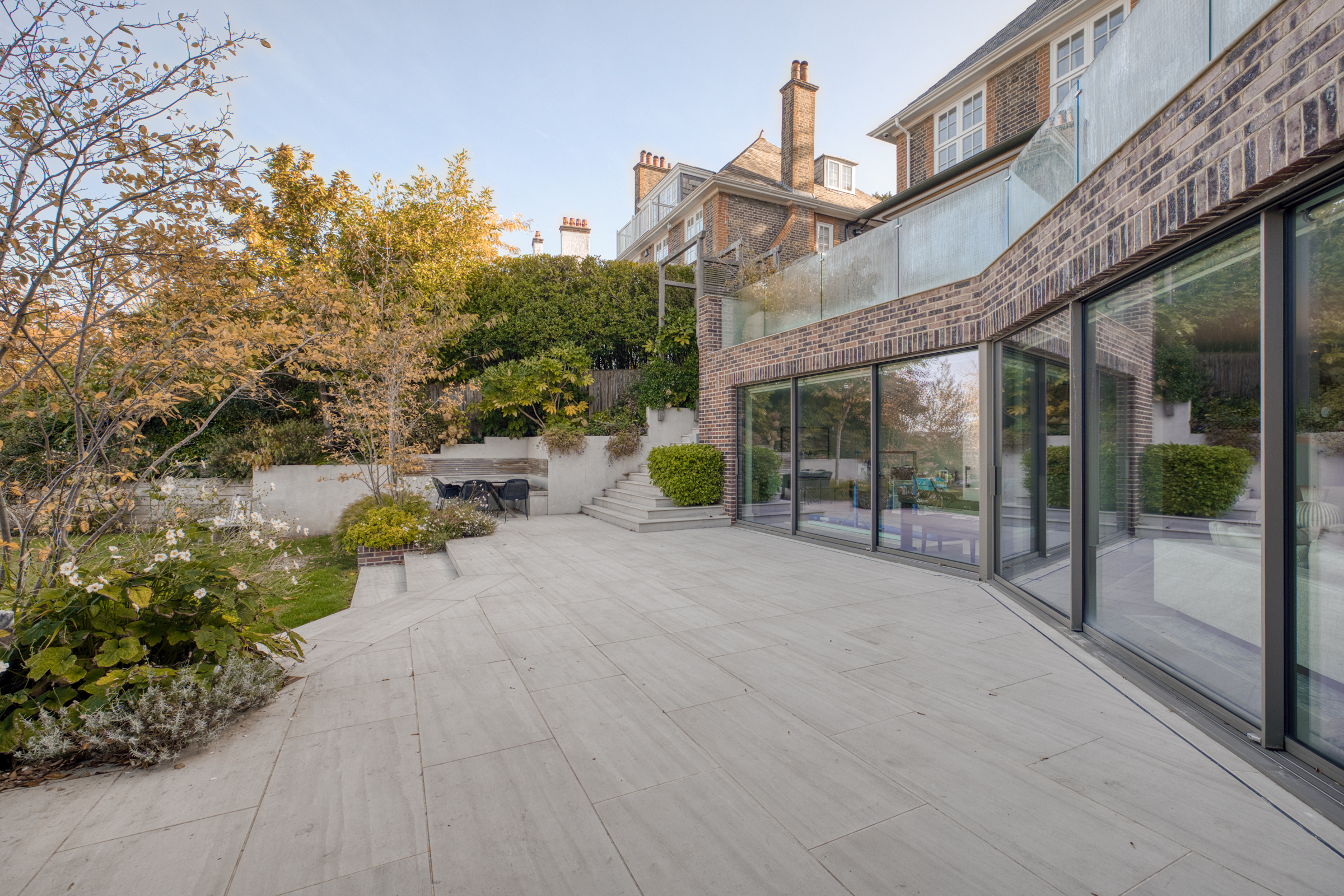  A six-bedroom Wimbledon Village house with far-reaching views and large garden - 物件實景