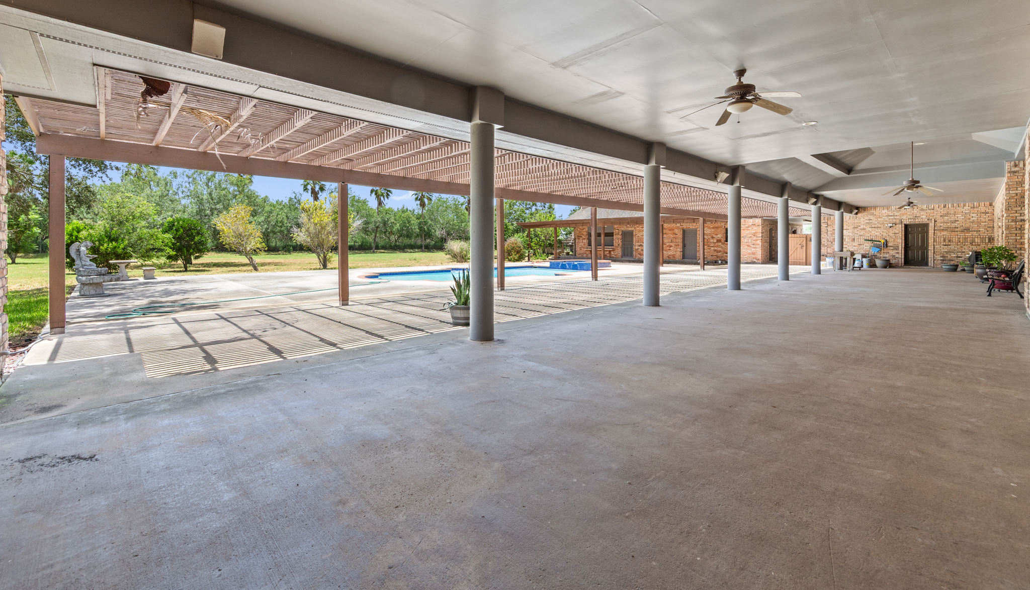 McAllen, Texas, 78504, United States, 7 Bedrooms Bedrooms, ,7 BathroomsBathrooms,Residential,For Sale,1916875