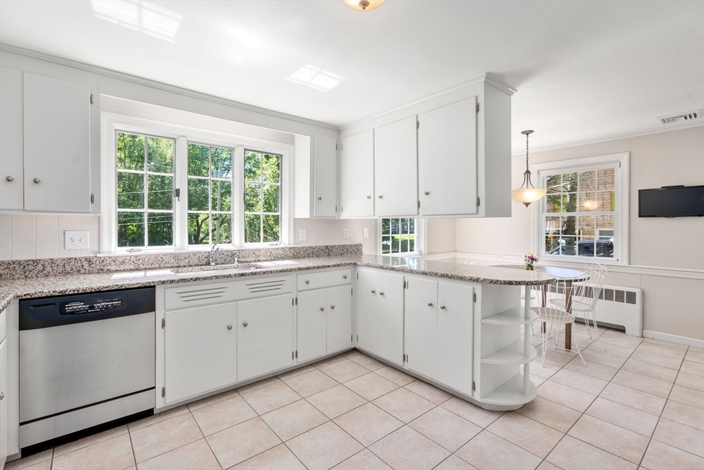 Weston, Massachusetts, 02493, United States, 4 Bedrooms Bedrooms, ,3 BathroomsBathrooms,Residential,For Sale,1838701
