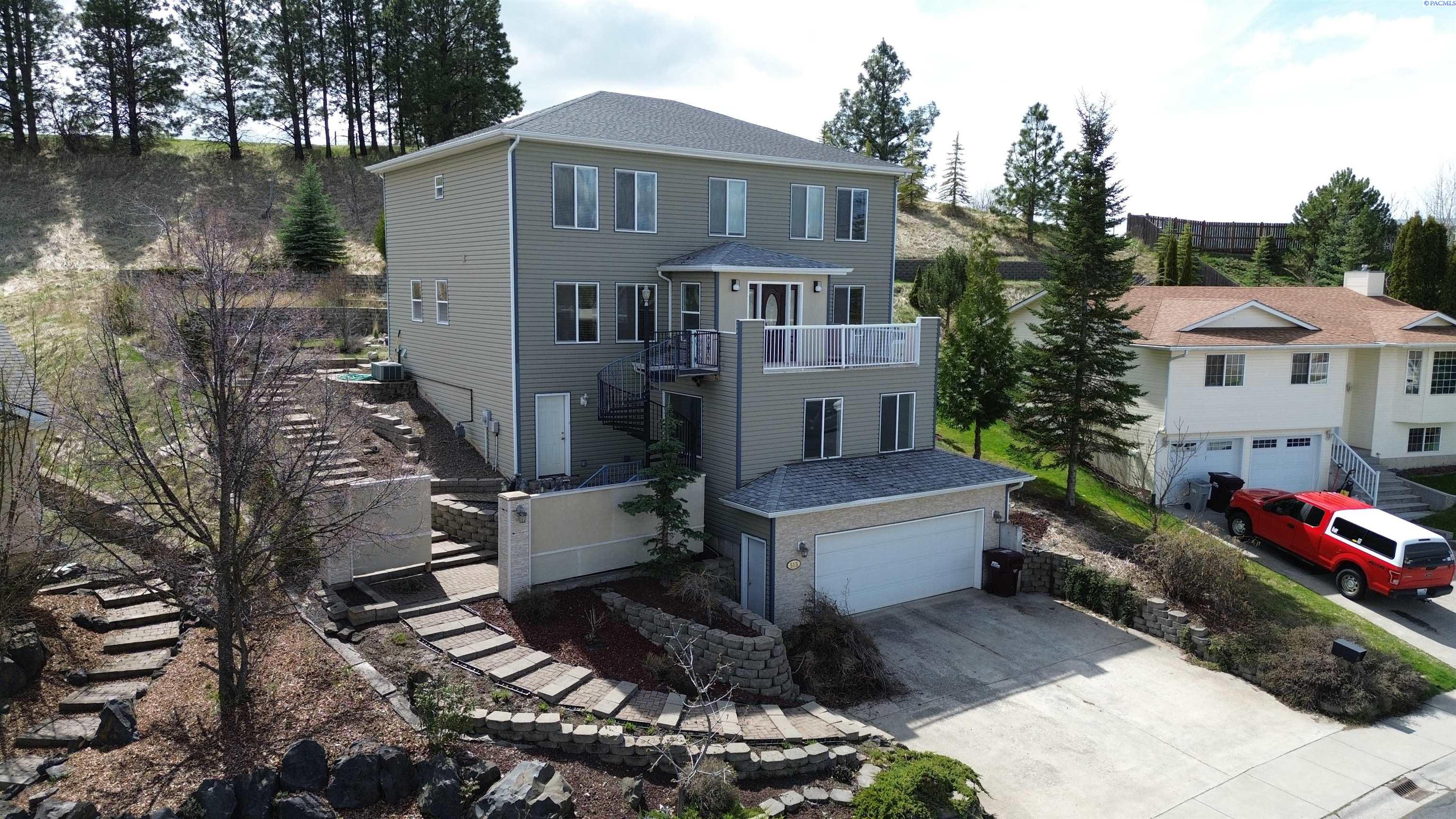 Pullman, Washington, 99163, United States, 4 Bedrooms Bedrooms, ,3 BathroomsBathrooms,Residential,For Sale,1777658