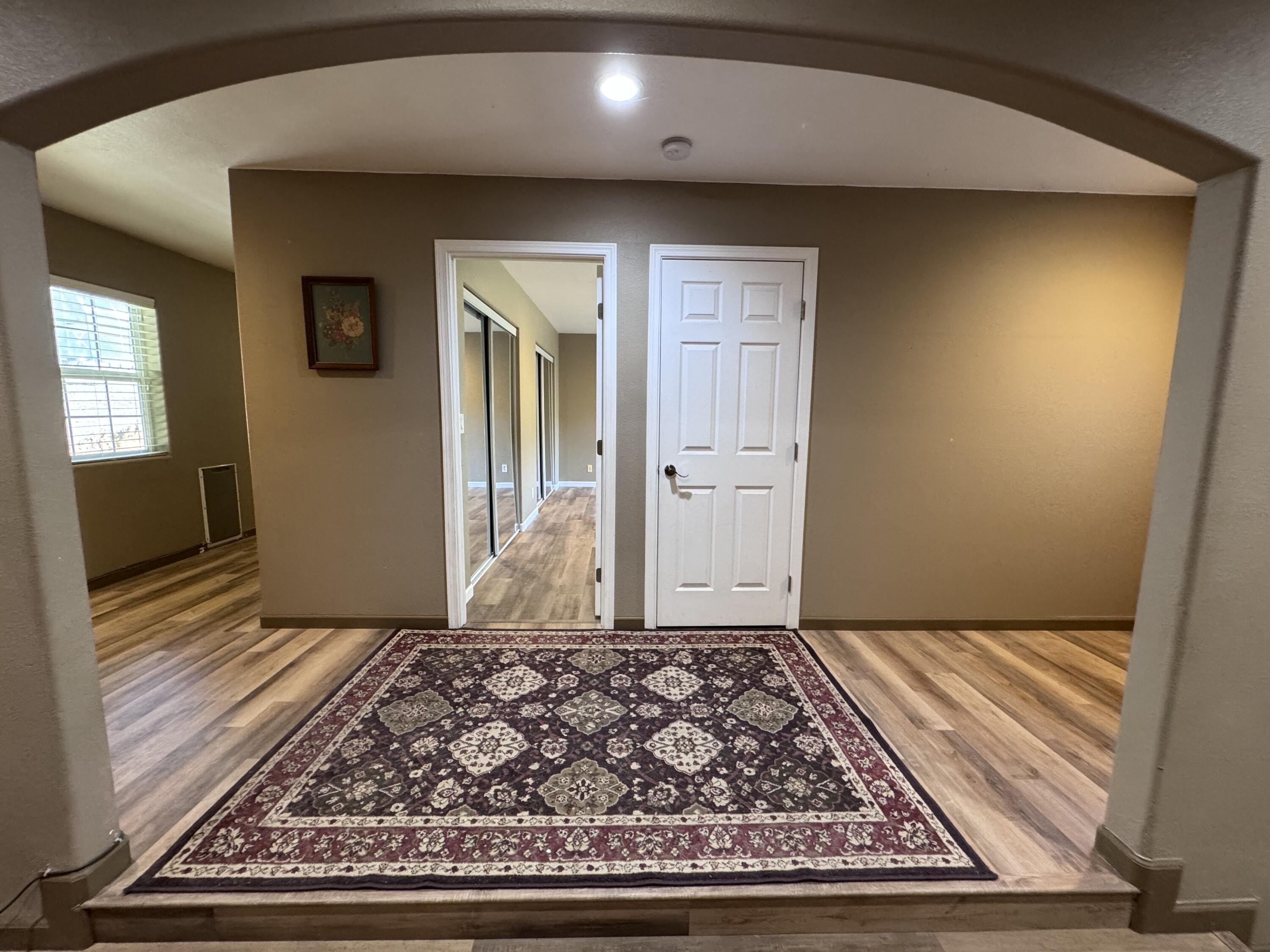 Rogue River, Oregon, 97537, United States, 3 Bedrooms Bedrooms, ,4 BathroomsBathrooms,Residential,For Sale,1982617