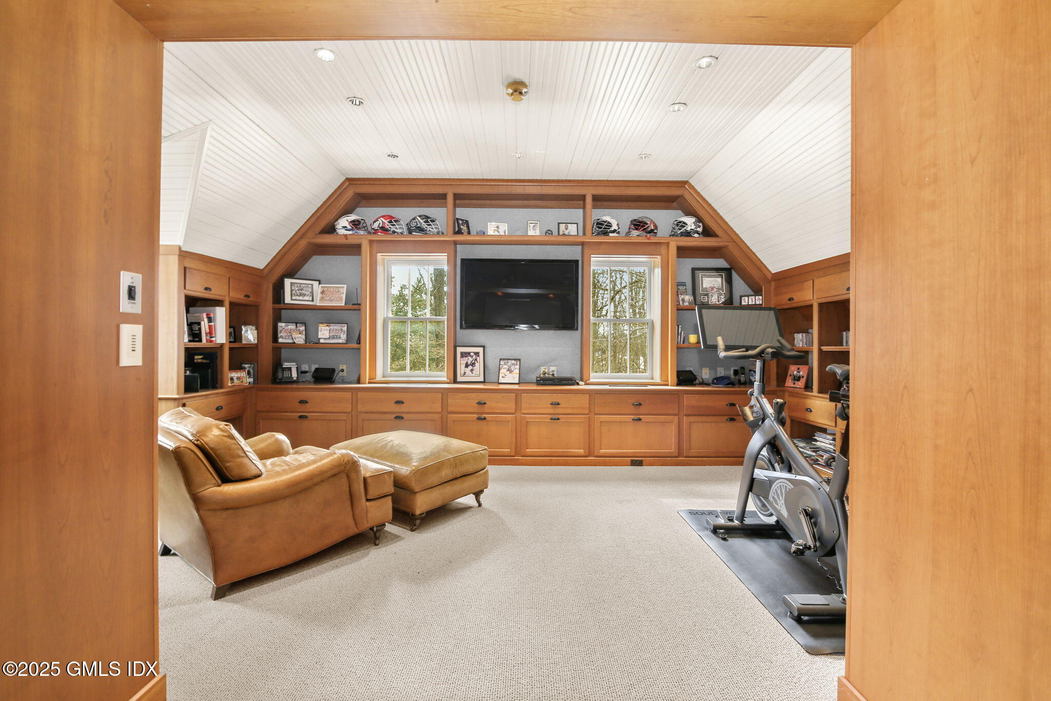 Greenwich, Connecticut, 06830, United States, 8 Bedrooms Bedrooms, ,10 BathroomsBathrooms,Residential,For Sale,1794108