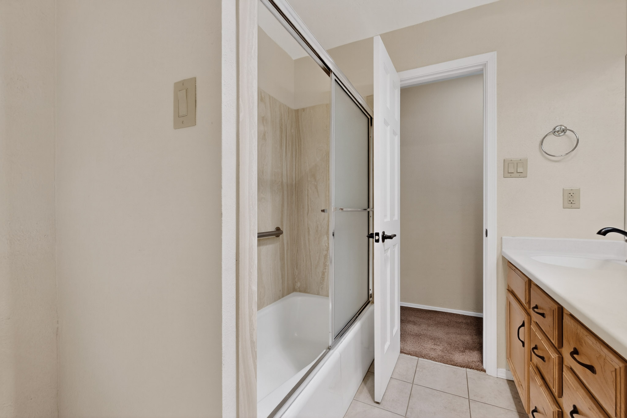 Albuquerque, New Mexico, 87109, United States, 4 Bedrooms Bedrooms, ,3 BathroomsBathrooms,Residential,For Sale,1985766