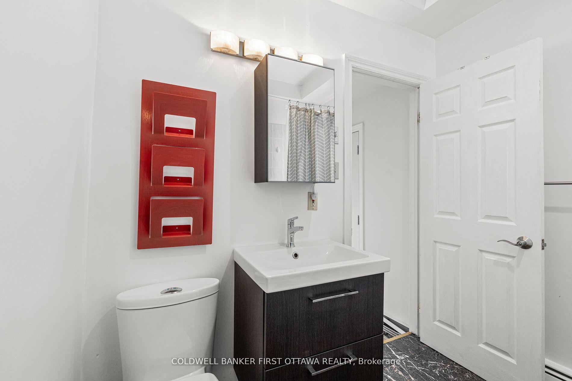 BRITANNIA - LINCOLN HEIGHTS AND AREA, Ontario, K2B 6Y5, CA, 3 Bedrooms Bedrooms, ,Residential,For Sale,1950856