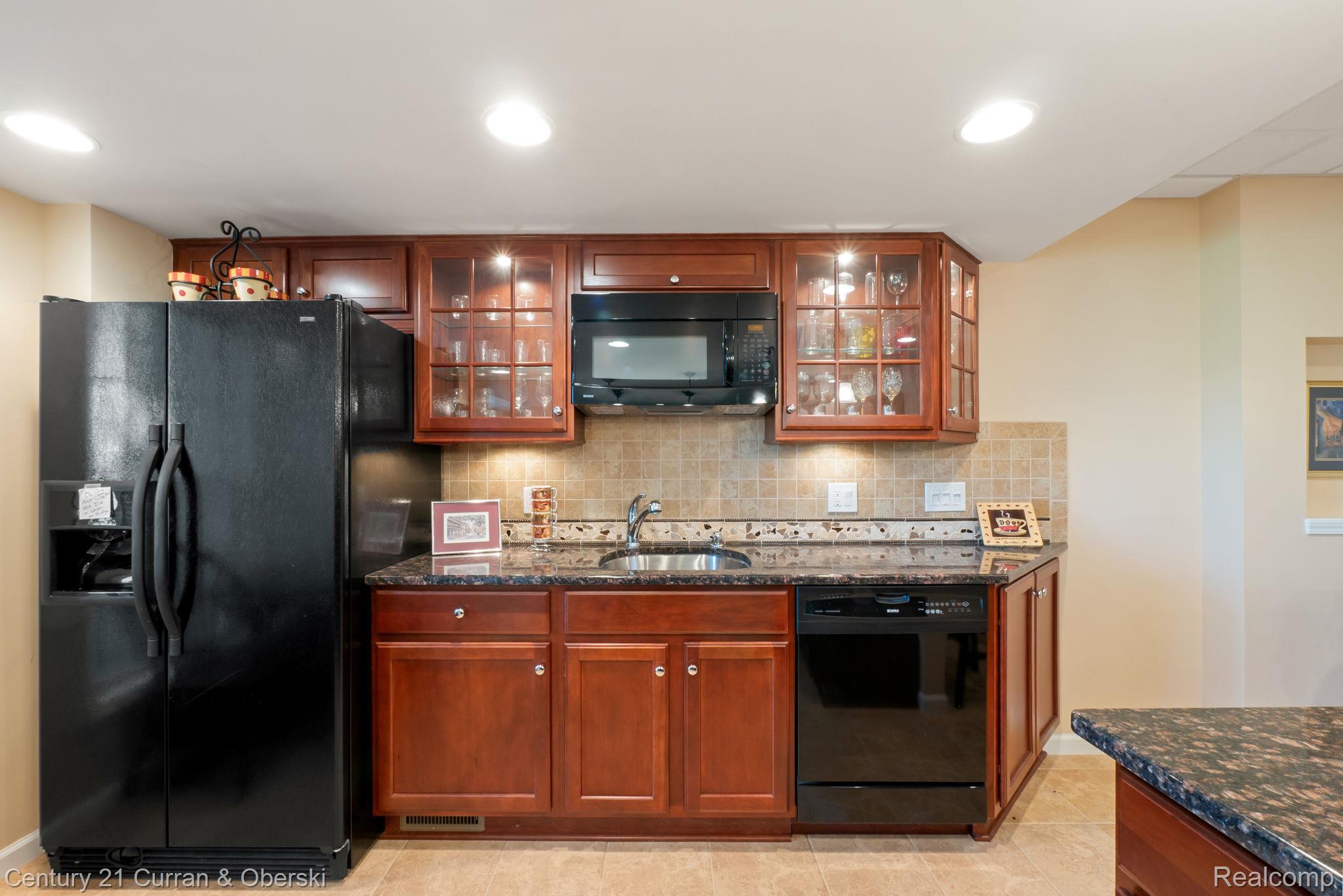 Northville, Michigan, 48168, United States, 5 Bedrooms Bedrooms, ,6 BathroomsBathrooms,Residential,For Sale,2048857