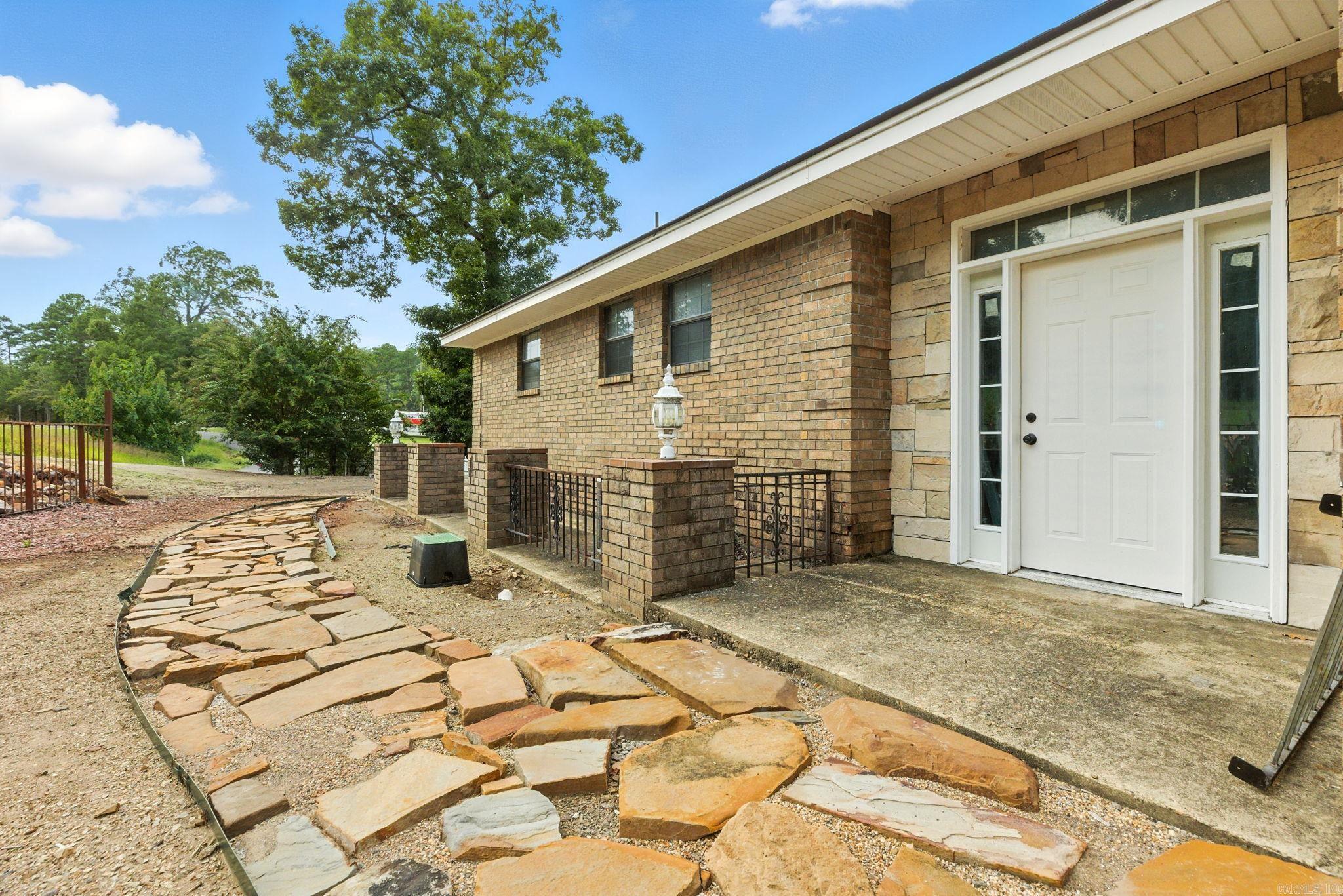 Royal, Arkansas, 71968, United States, 5 Bedrooms Bedrooms, ,3 BathroomsBathrooms,Residential,For Sale,1940118