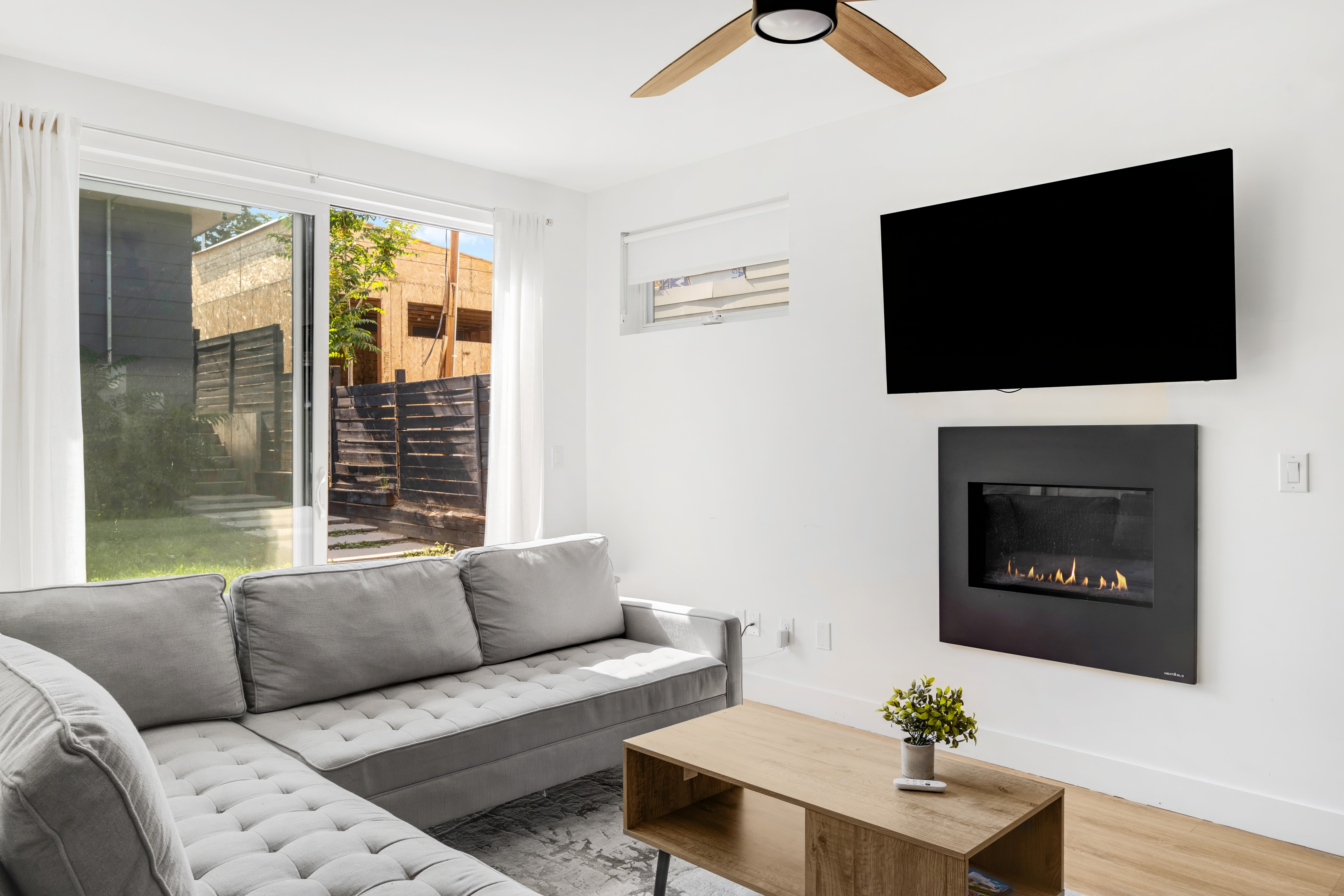  Seamlessly blends contemporary architecture & refined finishes - 物件實景