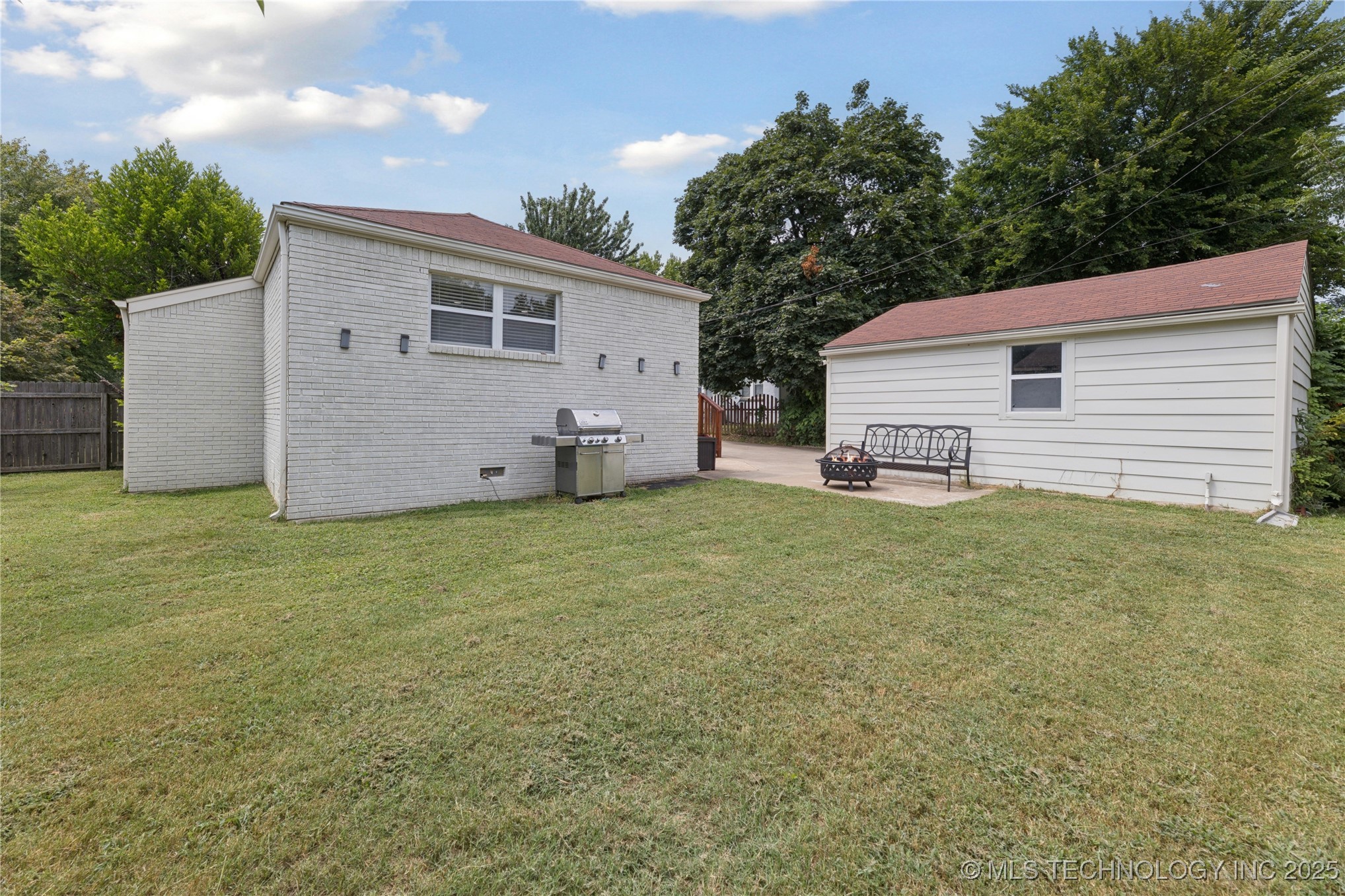 Tulsa, Oklahoma, 74104, United States, 4 Bedrooms Bedrooms, ,3 BathroomsBathrooms,Residential,For Sale,1941702